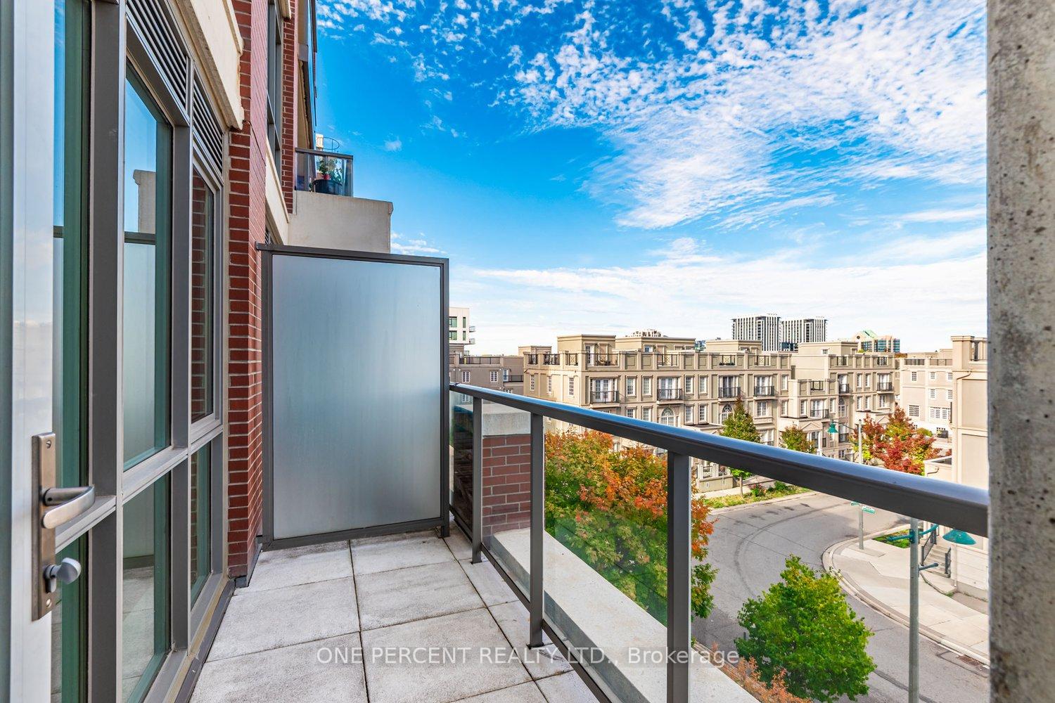 Photo 26 of Unit 401, 21 Upper Duke Crescent, Markham, Unionville — HOMEH