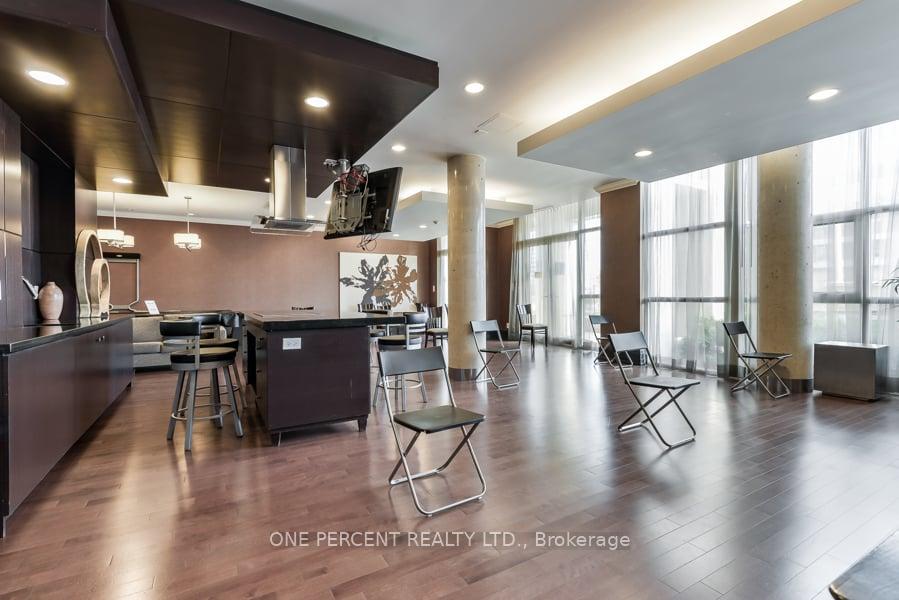 Photo 30 of Unit 401, 21 Upper Duke Crescent, Markham, Unionville — HOMEH