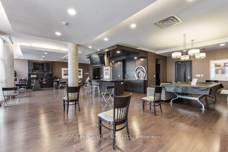 Photo 31 of Unit 401, 21 Upper Duke Crescent, Markham, Unionville — HOMEH