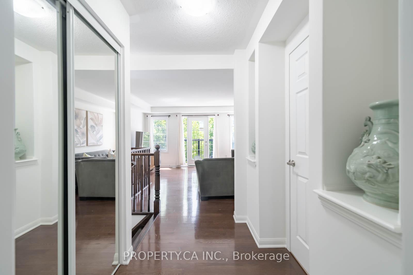 Photo 11 of 34 Ferguson Street, Scarborough, Clairlea-Birchmount — HOMEH
