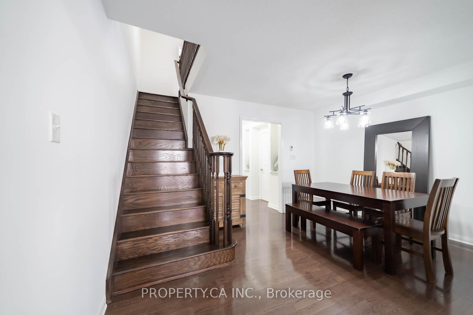 Photo 12 of 34 Ferguson Street, Scarborough, Clairlea-Birchmount — HOMEH