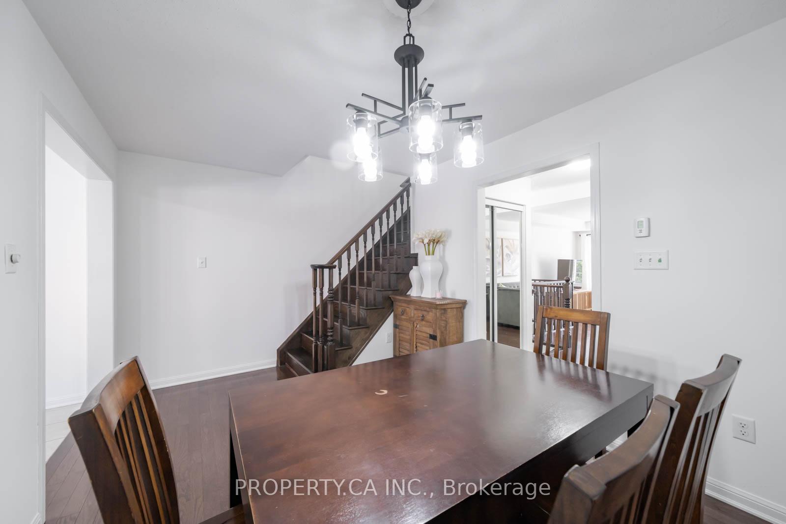 Photo 14 of 34 Ferguson Street, Scarborough, Clairlea-Birchmount — HOMEH