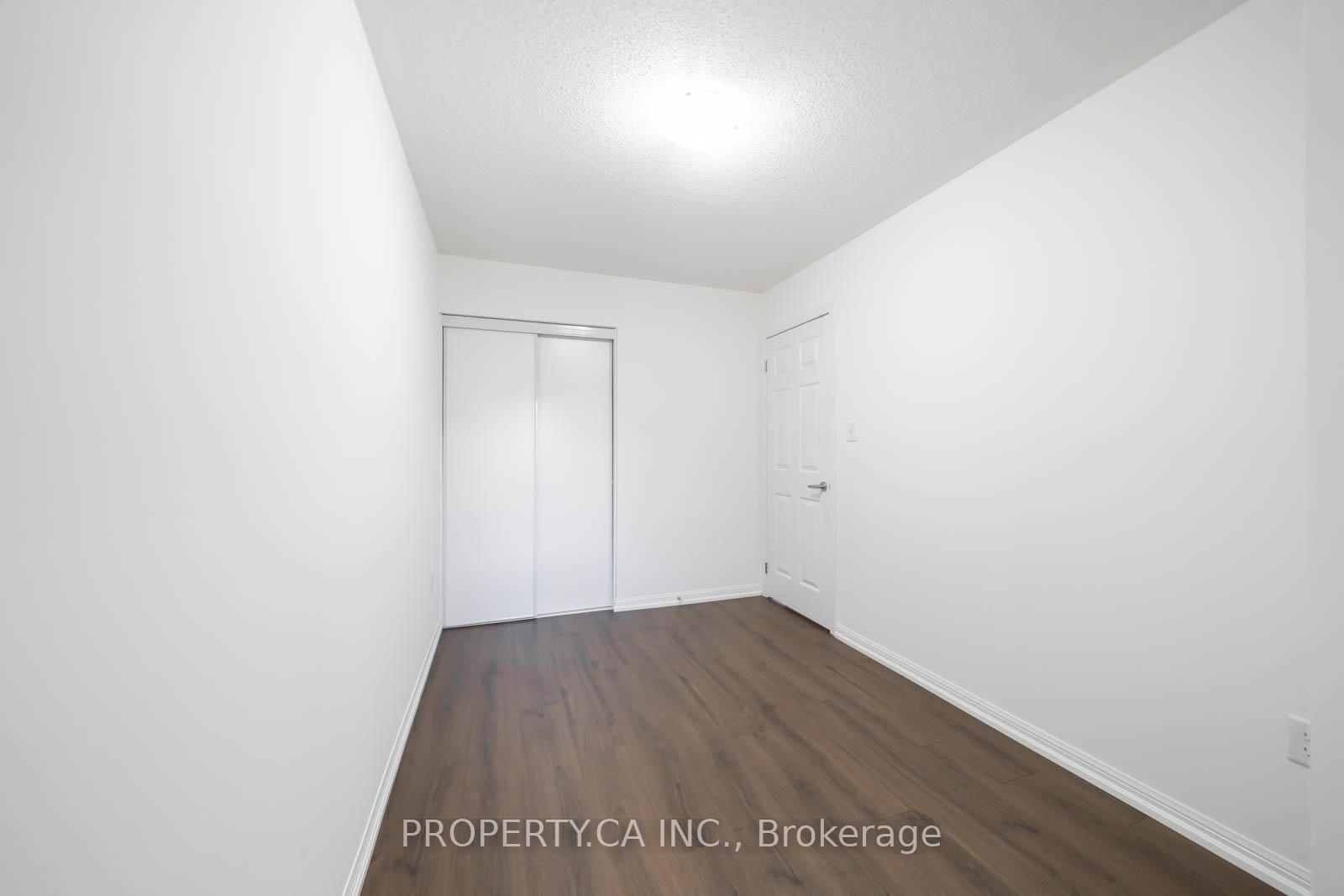 Photo 28 of 34 Ferguson Street, Scarborough, Clairlea-Birchmount — HOMEH