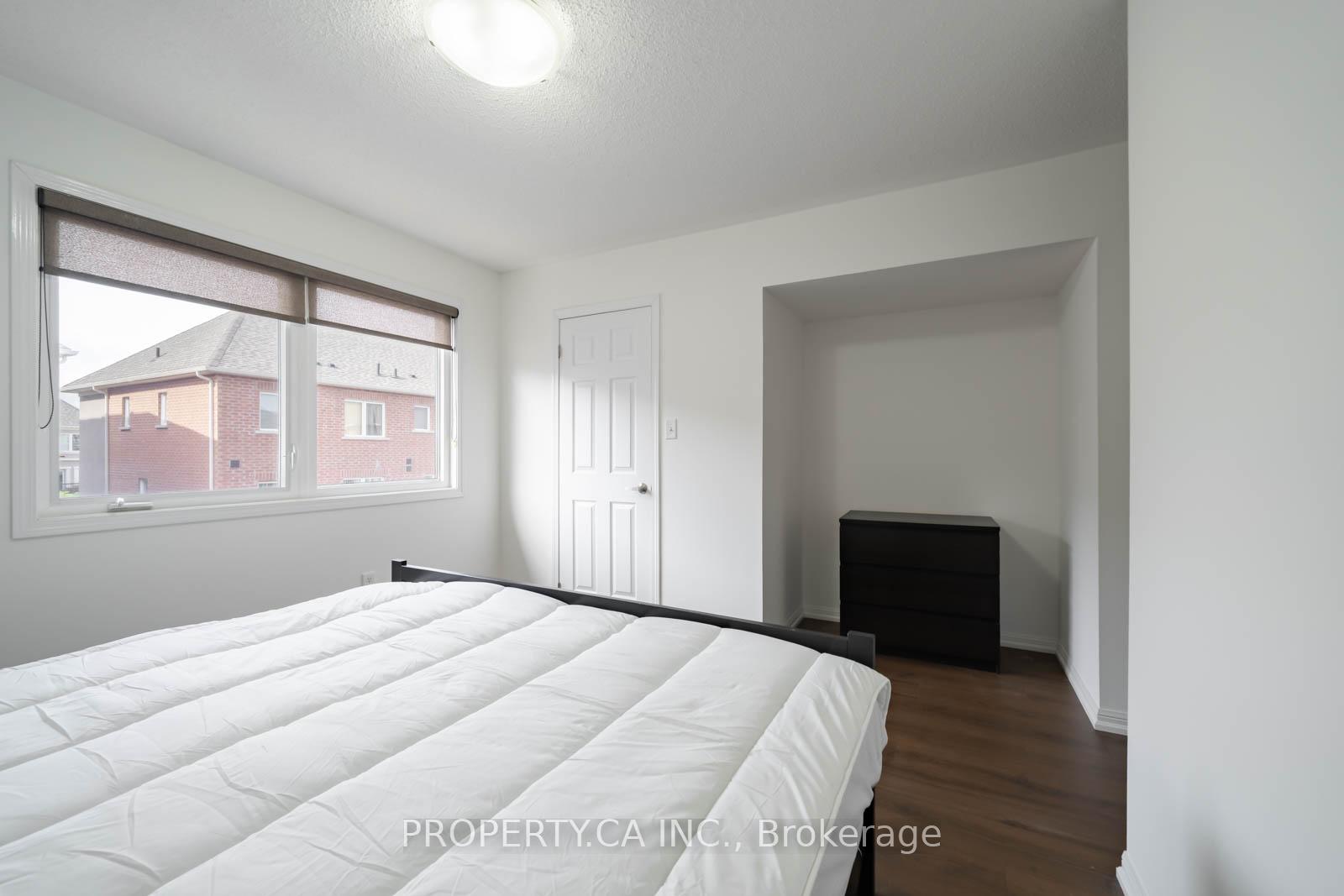 Photo 32 of 34 Ferguson Street, Scarborough, Clairlea-Birchmount — HOMEH