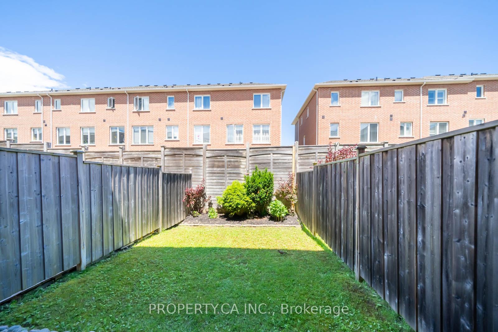 Photo 38 of 34 Ferguson Street, Scarborough, Clairlea-Birchmount — HOMEH