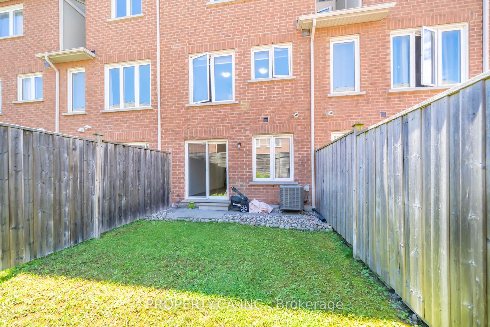 Photo 39 of 34 Ferguson Street, Scarborough, Clairlea-Birchmount — HOMEH