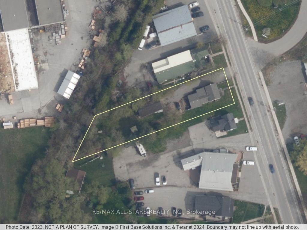 Photo 10 of 116 Main Street N, Uxbridge — HOMEH