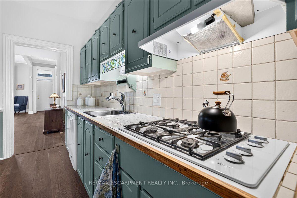 Photo 14 of 139 Queen Street S, Hamilton, Durand — HOMEH
