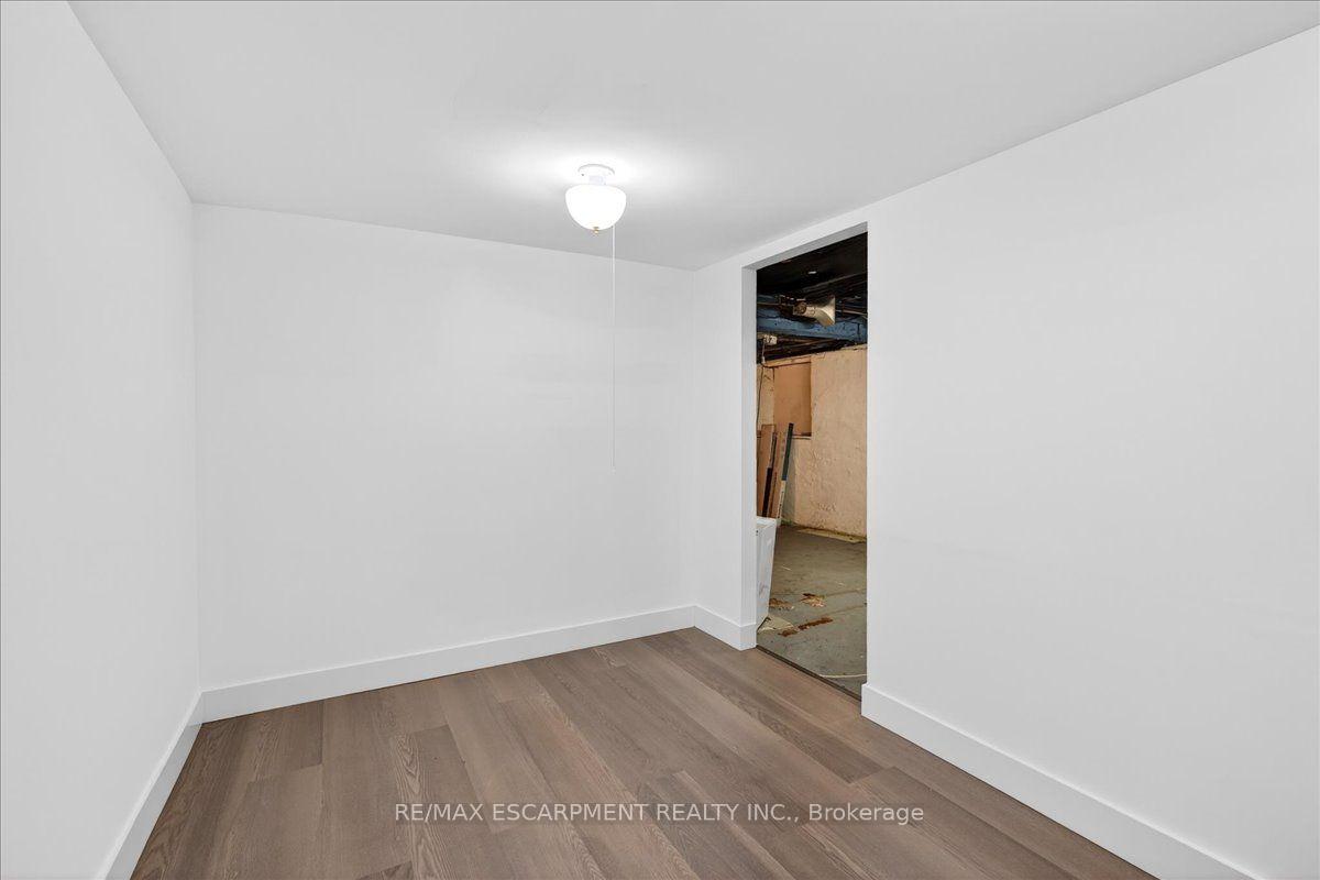 Photo 26 of 139 Queen Street S, Hamilton, Durand — HOMEH