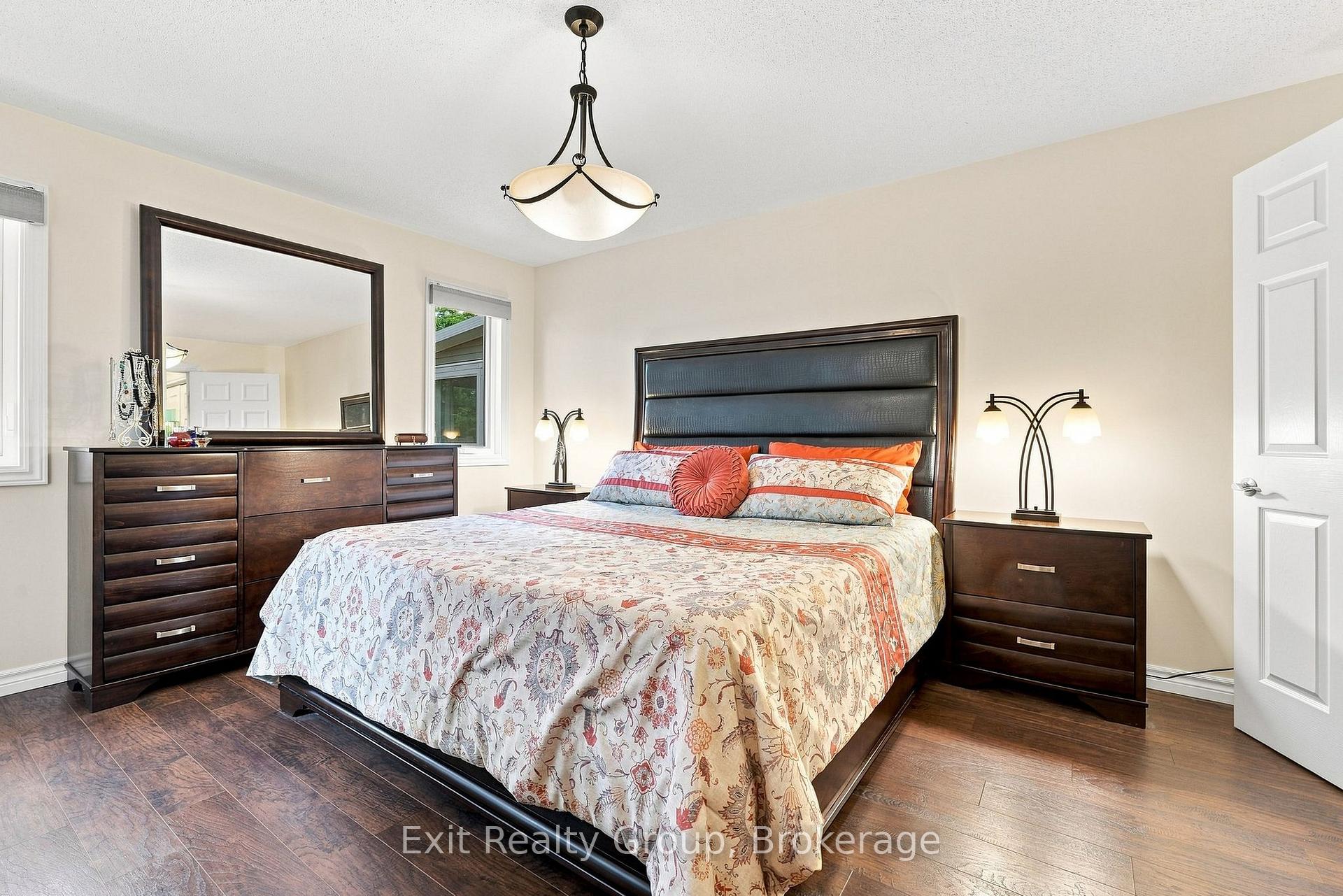 Photo 35 of 6 Heritage Drive, Prince Edward County, Wellington — HOMEH