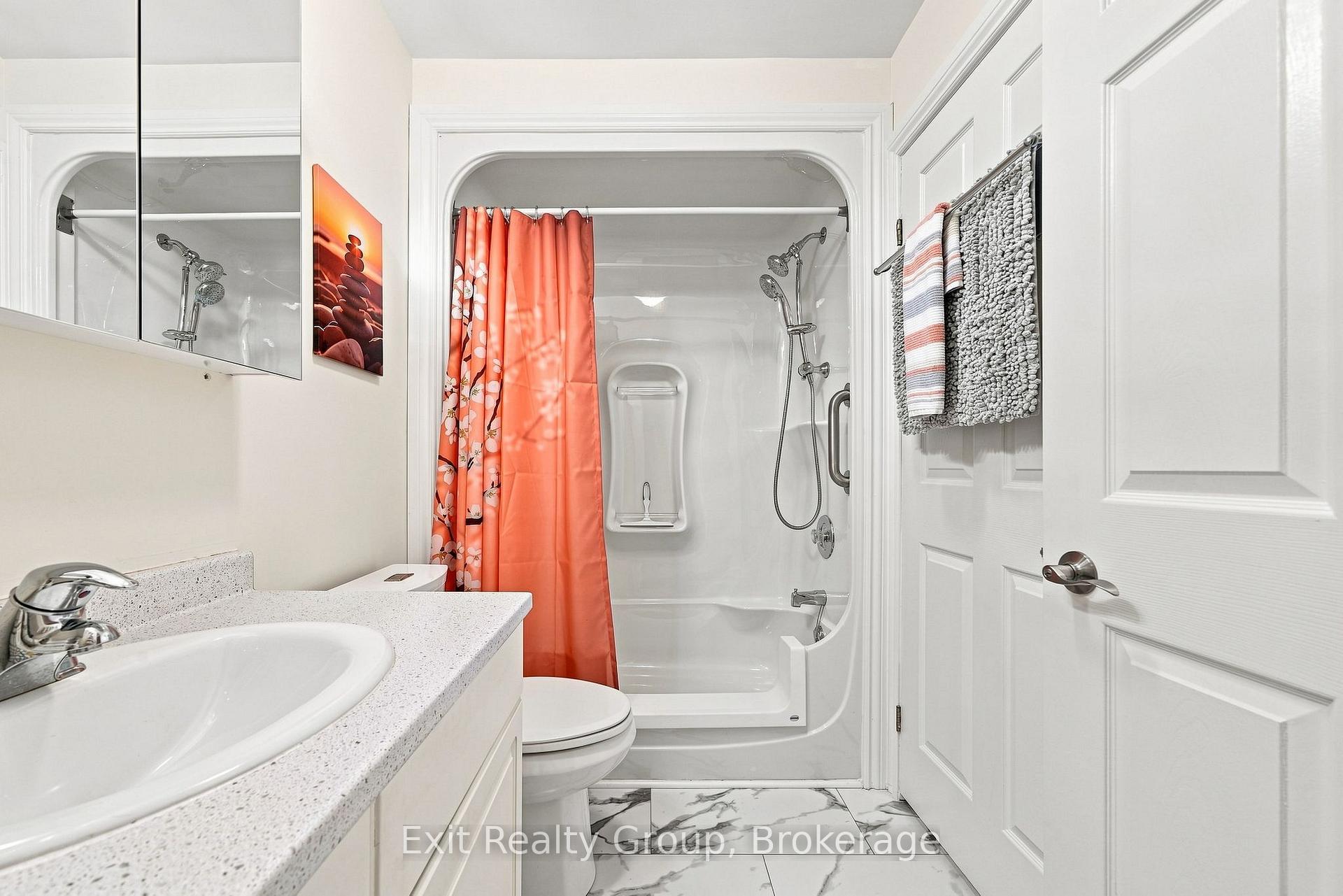 Photo 43 of 6 Heritage Drive, Prince Edward County, Wellington — HOMEH