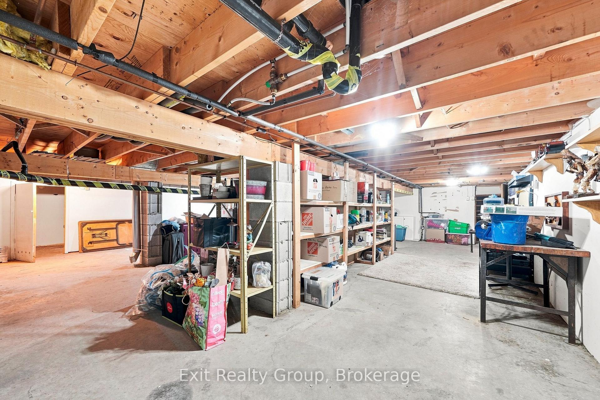 Photo 45 of 6 Heritage Drive, Prince Edward County, Wellington — HOMEH