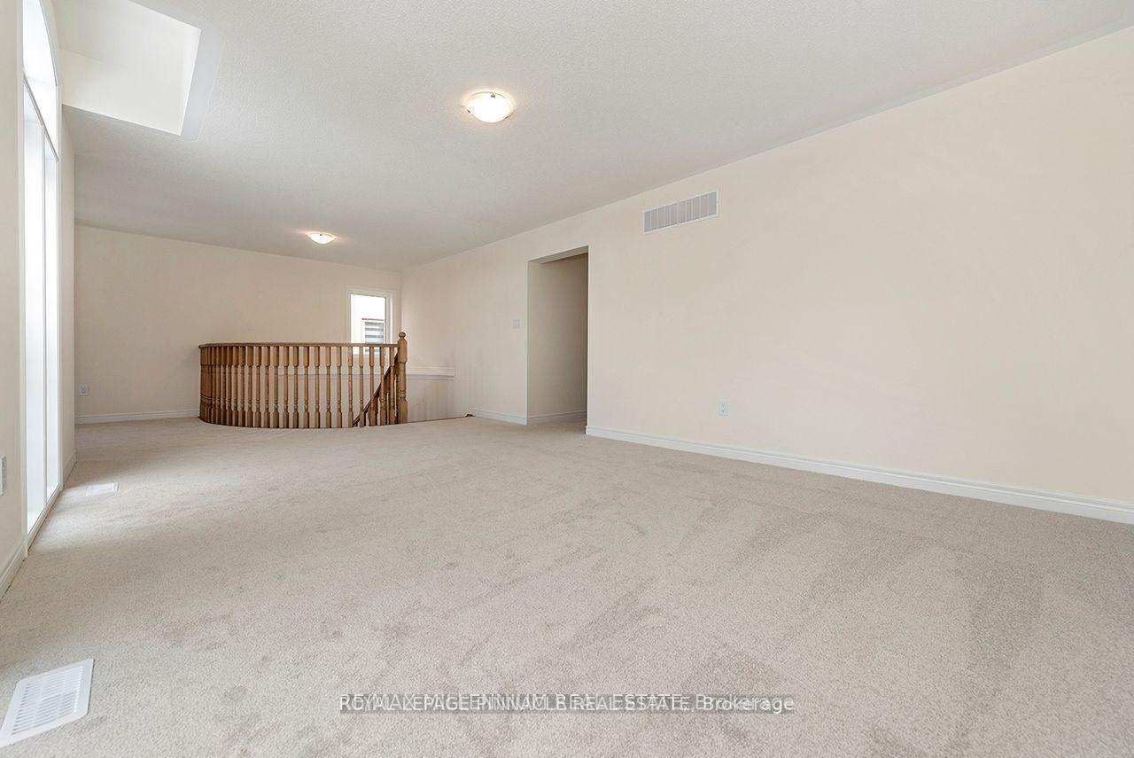 Photo 18 of 3904 Koenig Road, Burlington, Alton — HOMEH