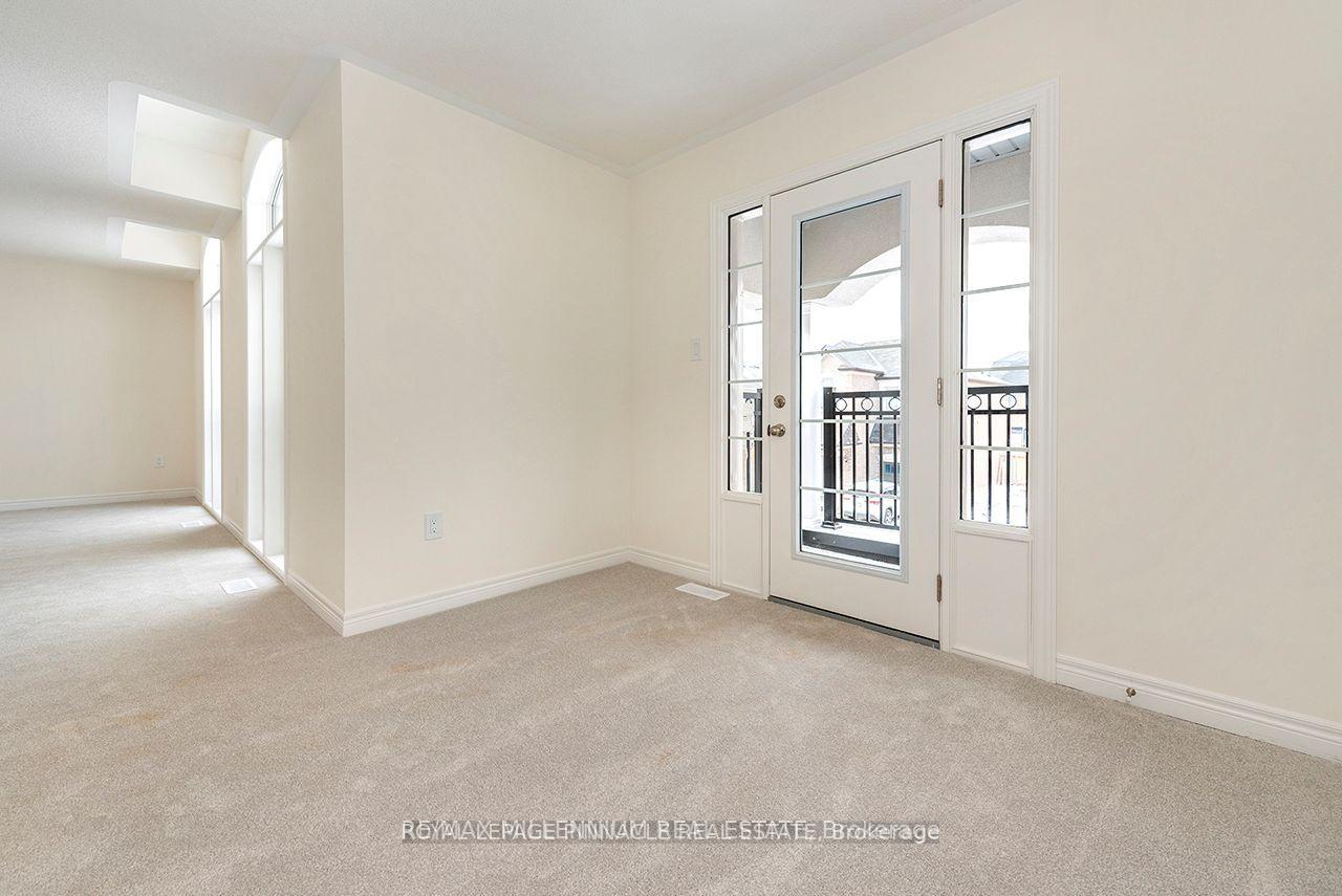Photo 20 of 3904 Koenig Road, Burlington, Alton — HOMEH