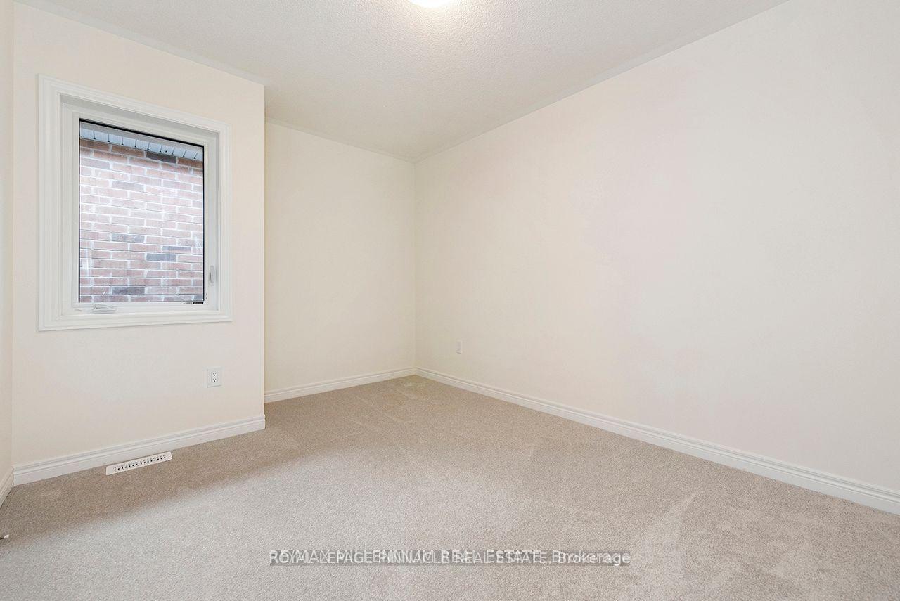 Photo 23 of 3904 Koenig Road, Burlington, Alton — HOMEH