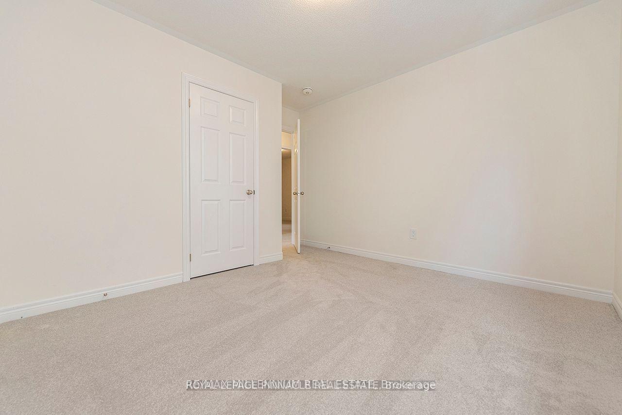 Photo 27 of 3904 Koenig Road, Burlington, Alton — HOMEH