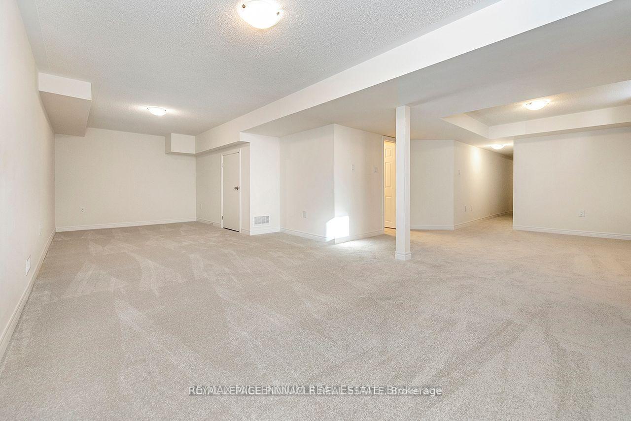 Photo 36 of 3904 Koenig Road, Burlington, Alton — HOMEH
