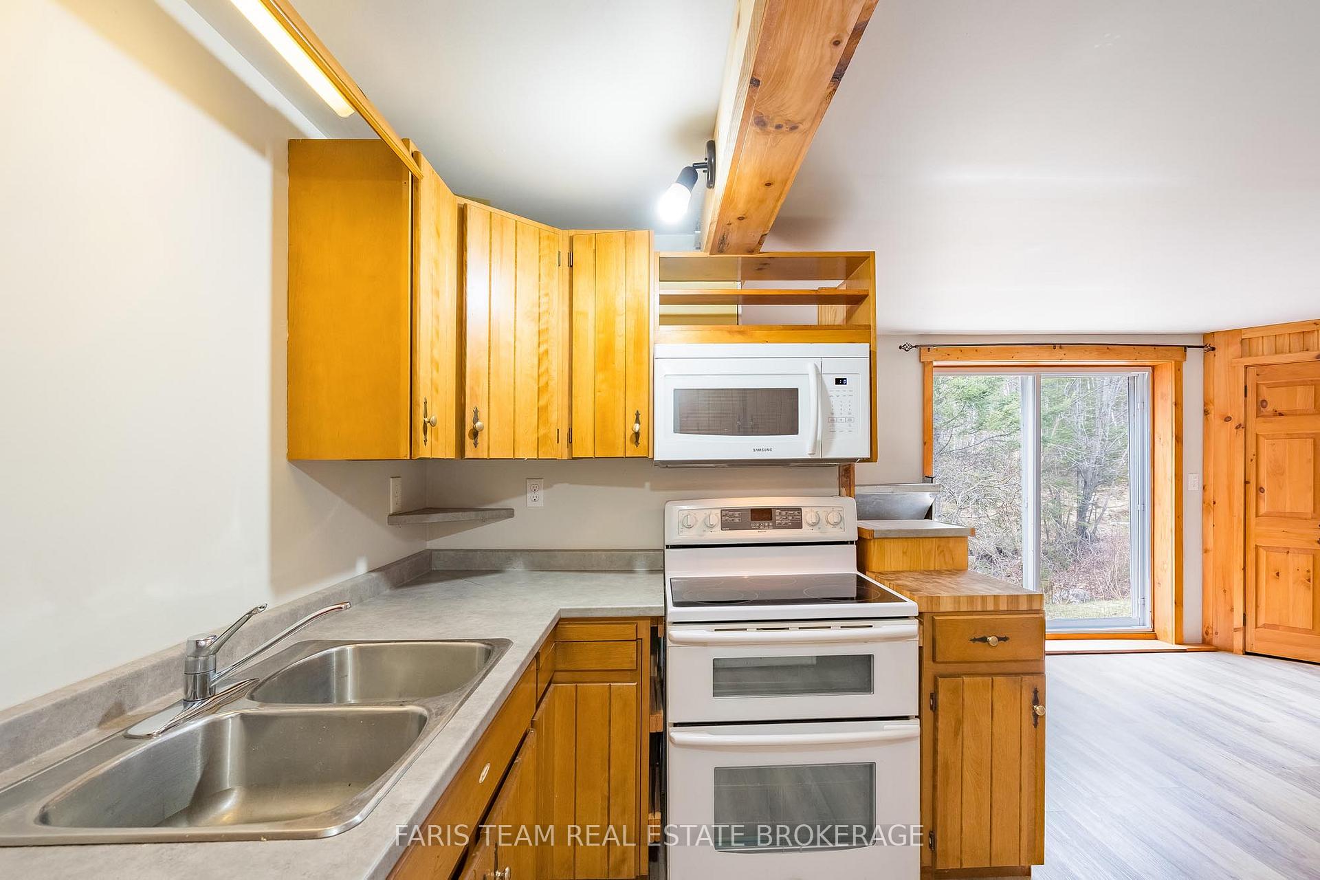 Photo 8 of 376 Riding Ranch Road, South River — HOMEH