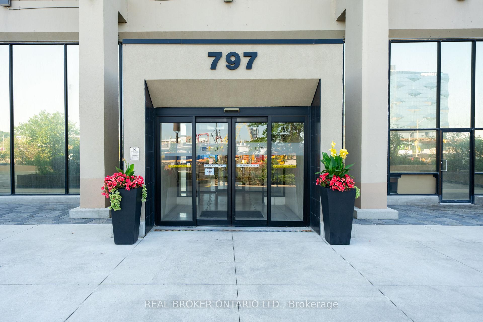 Photo 2 of Unit 1106, 797 Don Mills Road, Toronto, Flemingdon Park — HOMEH