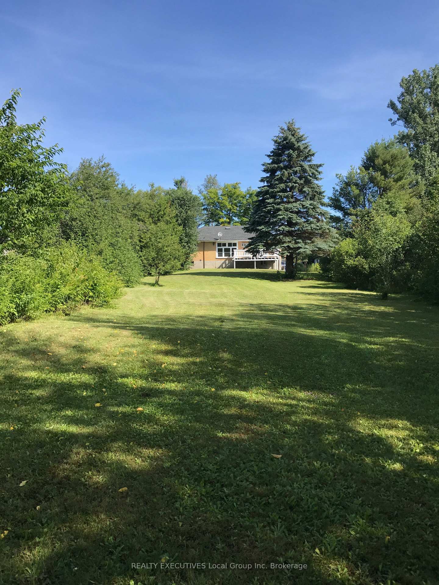 Photo 4 of 251 Cedar Heights Road W, North Bay, College Heights — HOMEH