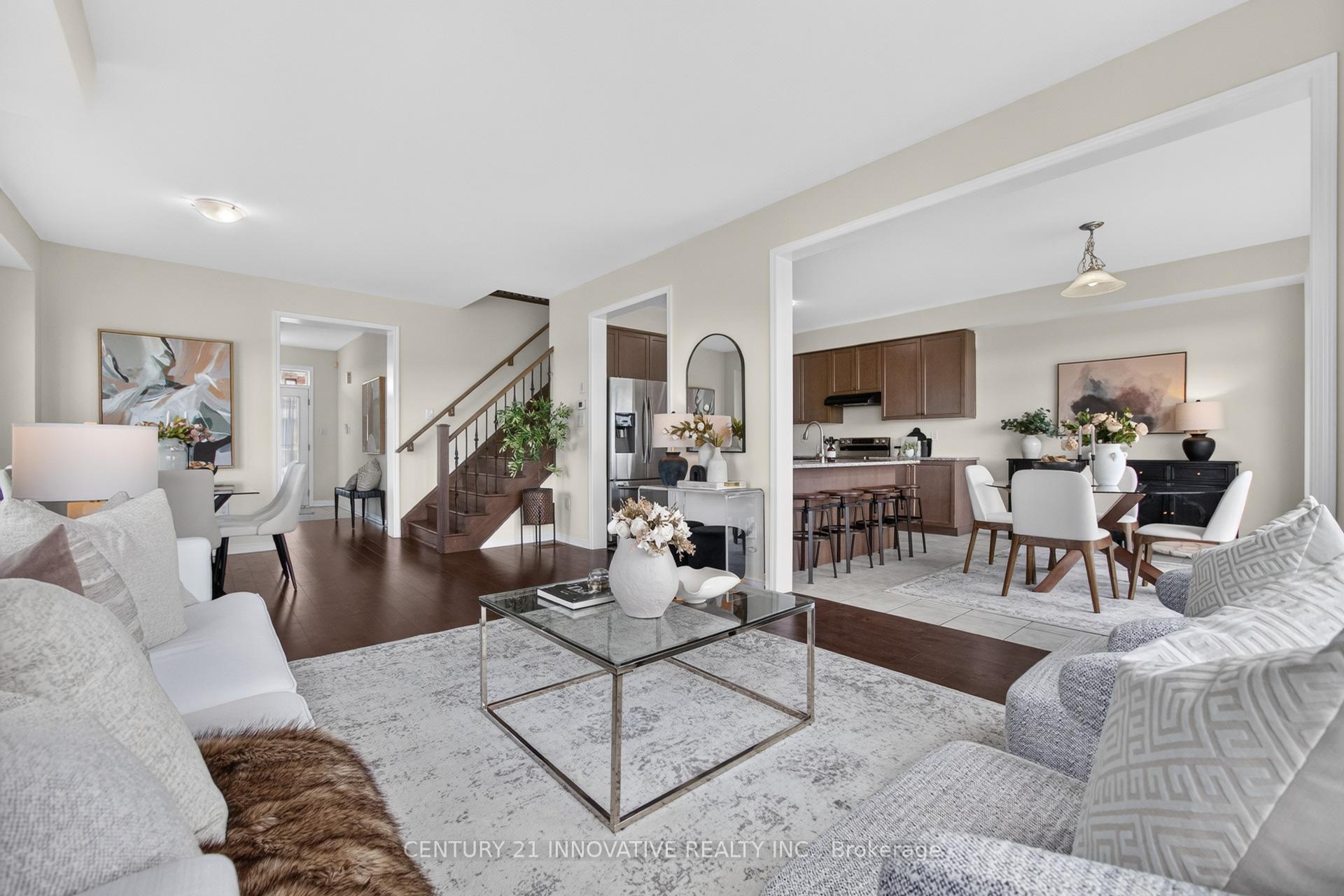 Photo 13 of 4 Midhurst Heights, Hamilton, Stoney Creek Mountain — HOMEH