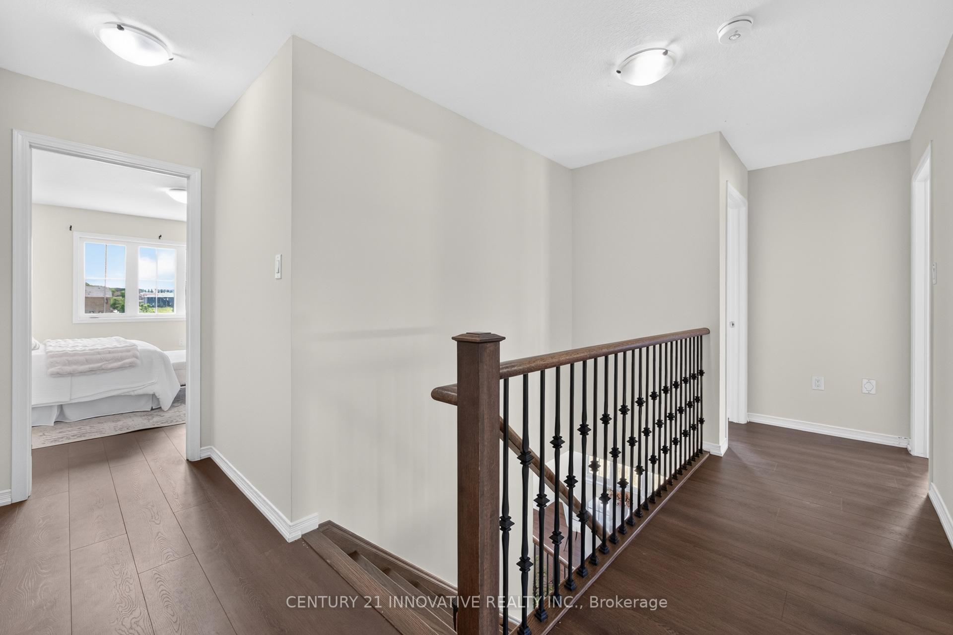 Photo 19 of 4 Midhurst Heights, Hamilton, Stoney Creek Mountain — HOMEH