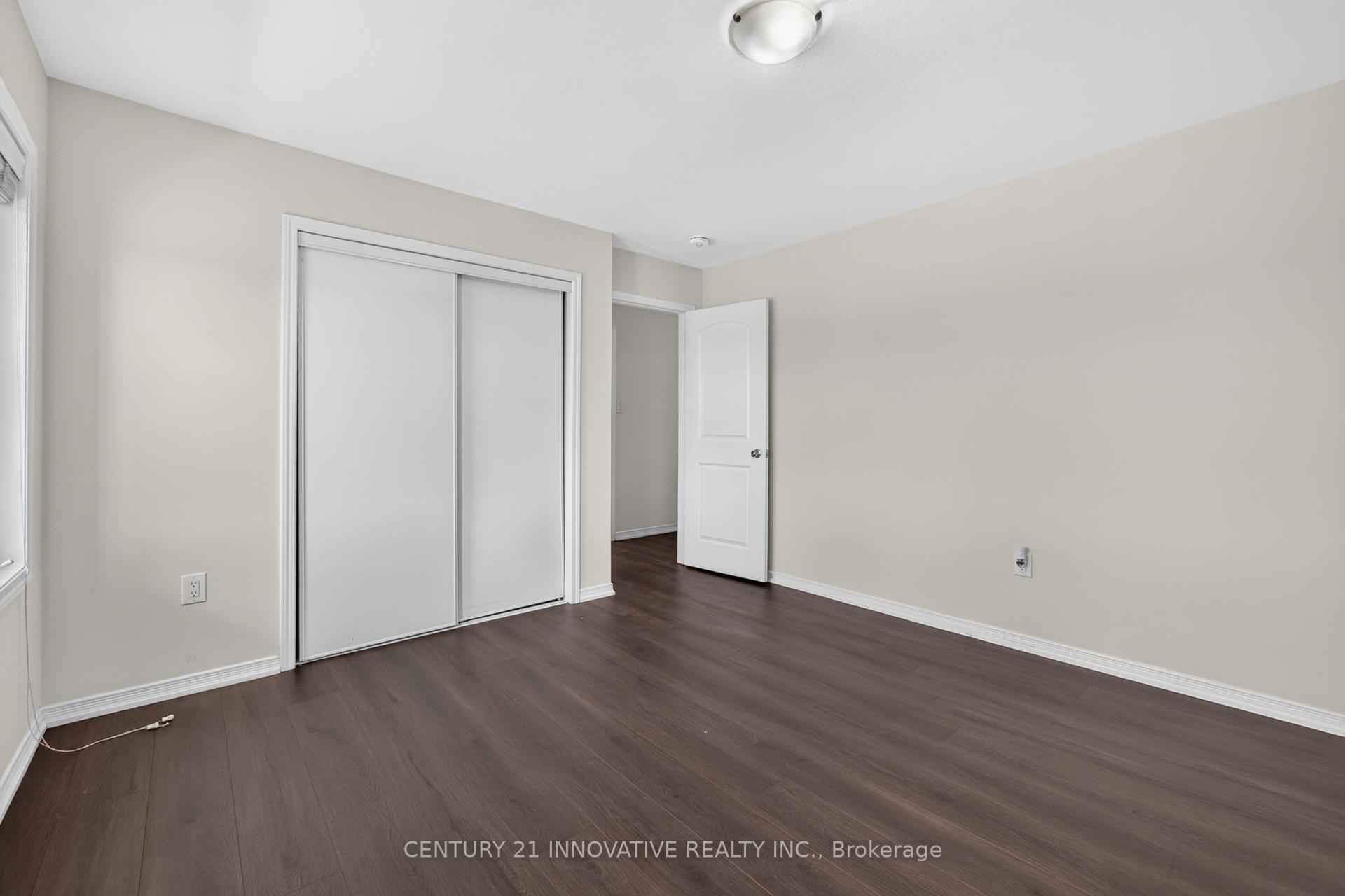 Photo 29 of 4 Midhurst Heights, Hamilton, Stoney Creek Mountain — HOMEH