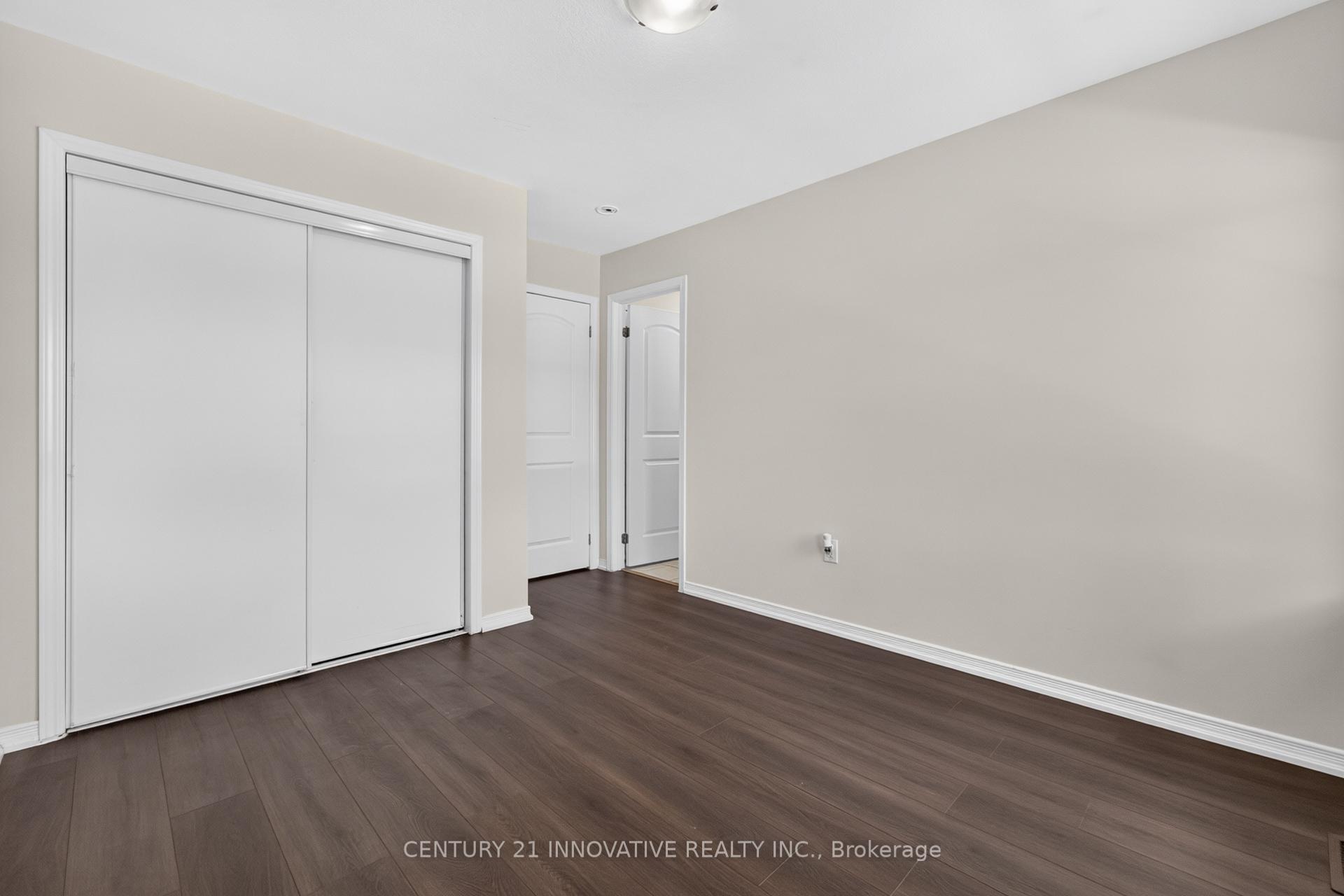 Photo 35 of 4 Midhurst Heights, Hamilton, Stoney Creek Mountain — HOMEH