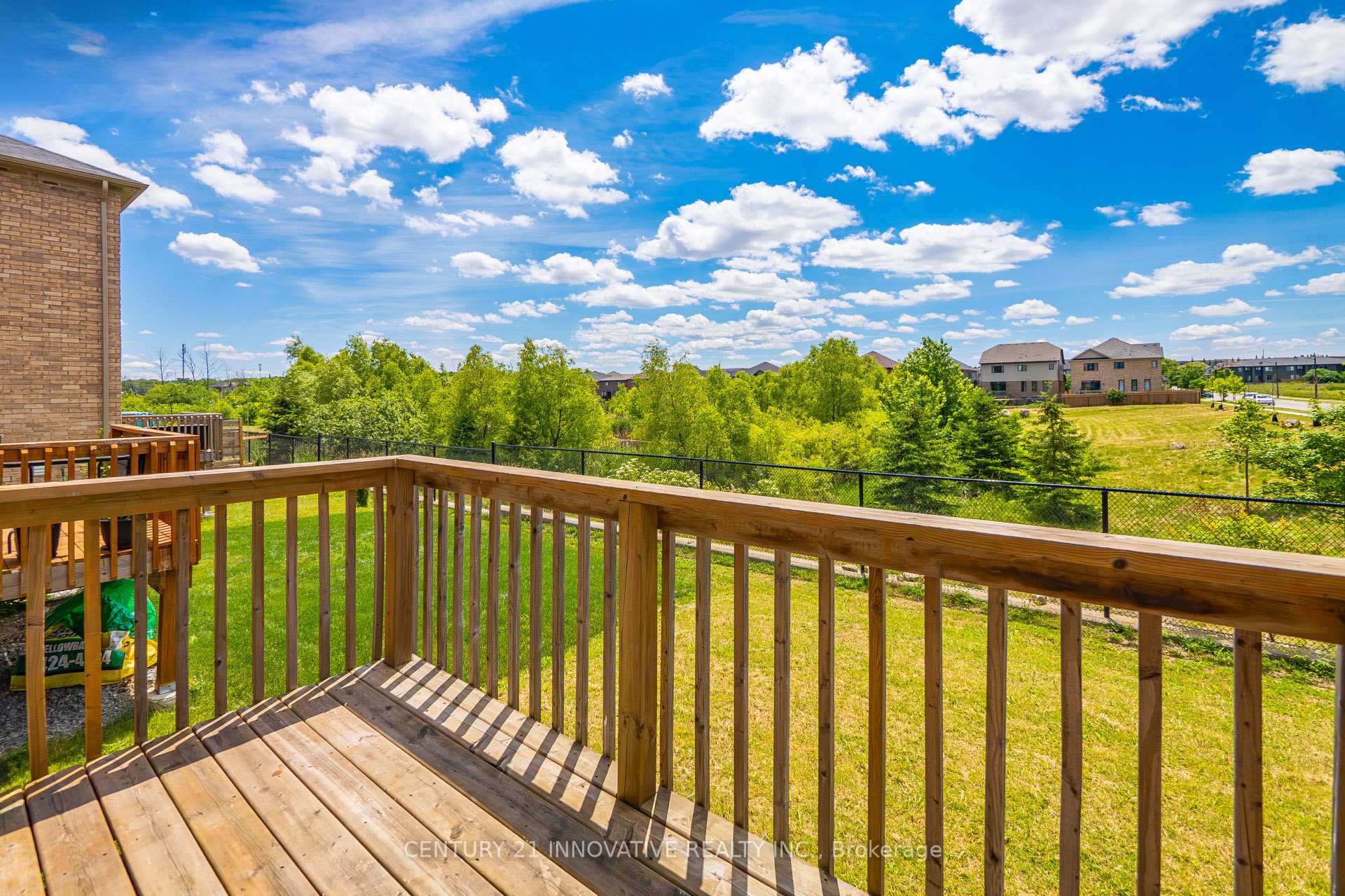 Photo 42 of 4 Midhurst Heights, Hamilton, Stoney Creek Mountain — HOMEH