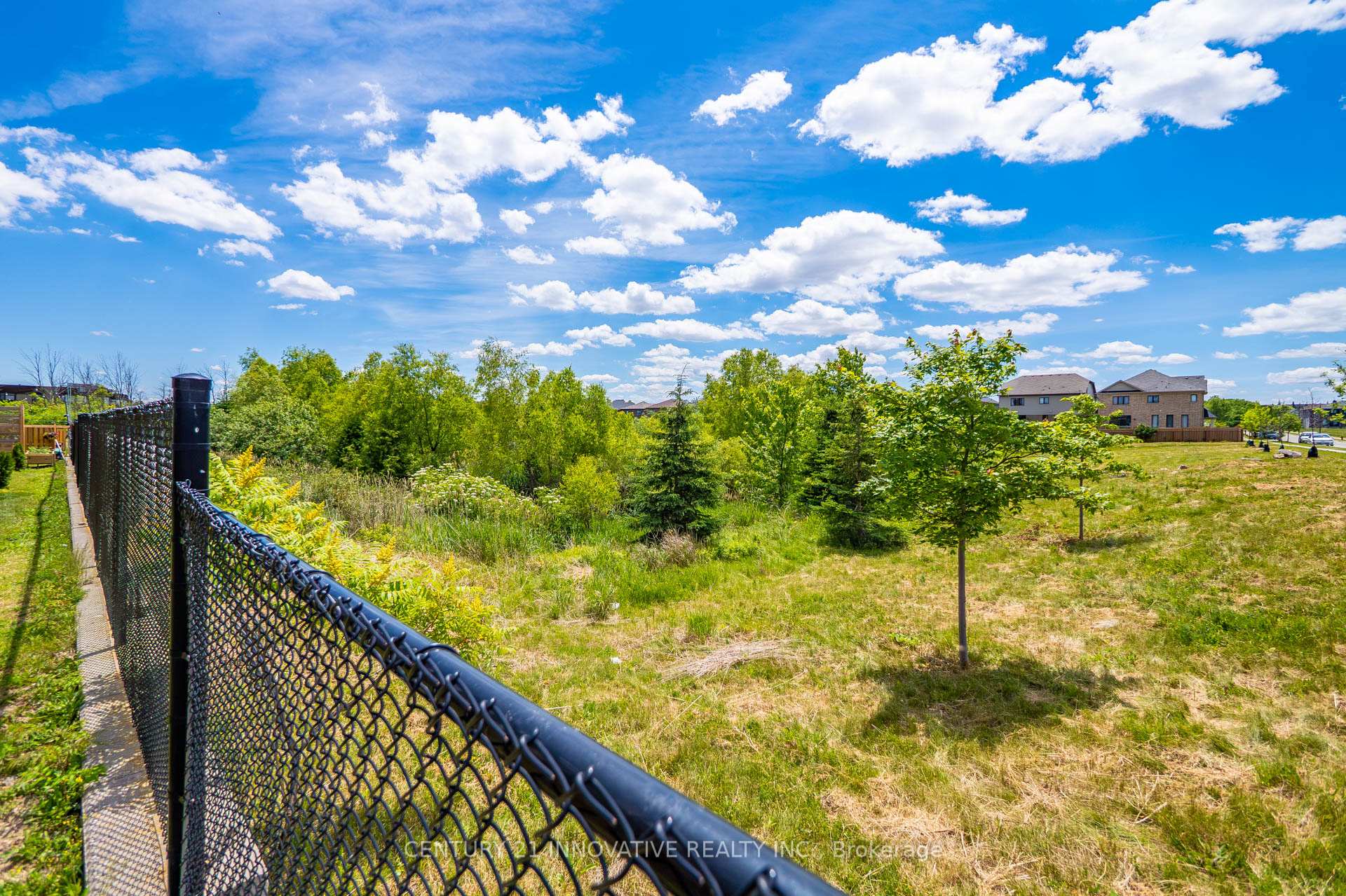 Photo 48 of 4 Midhurst Heights, Hamilton, Stoney Creek Mountain — HOMEH