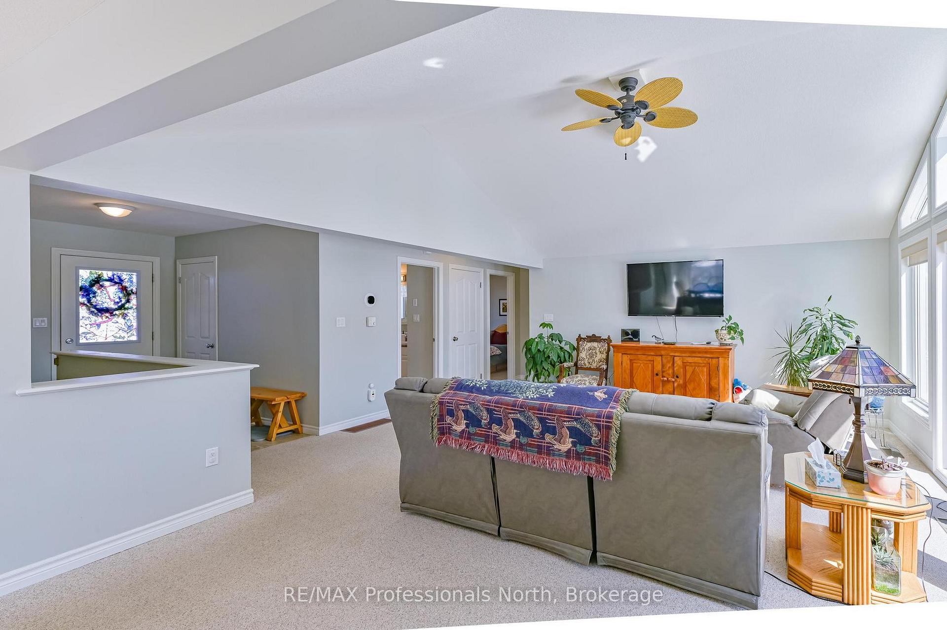 Photo 12 of 1099 Summer Lane, Minden Hills, Minden — HOMEH