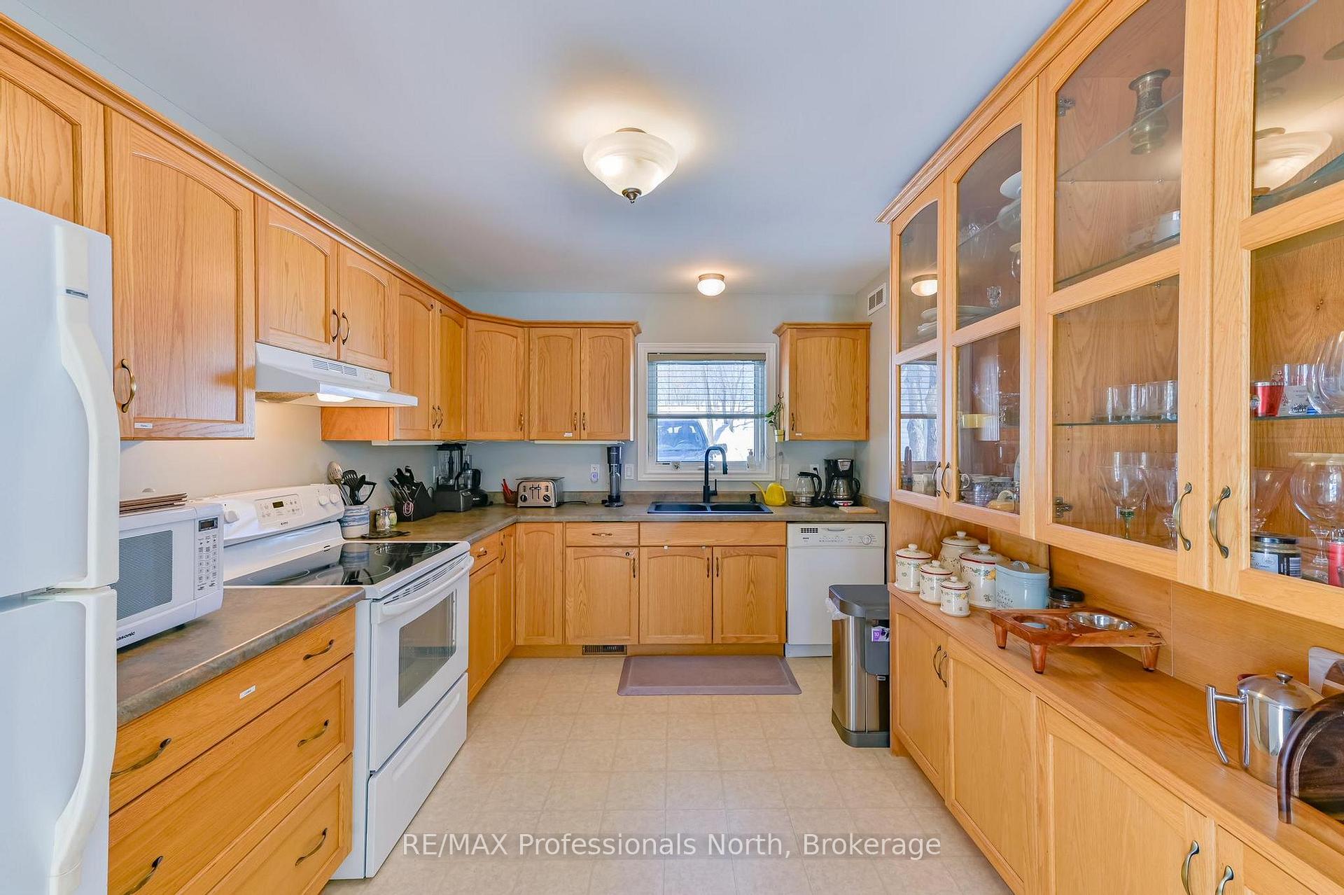 Photo 15 of 1099 Summer Lane, Minden Hills, Minden — HOMEH