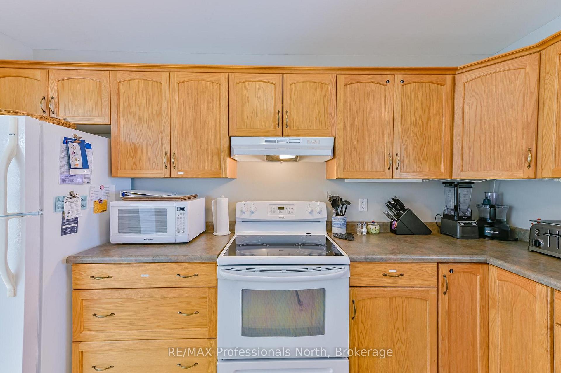 Photo 16 of 1099 Summer Lane, Minden Hills, Minden — HOMEH