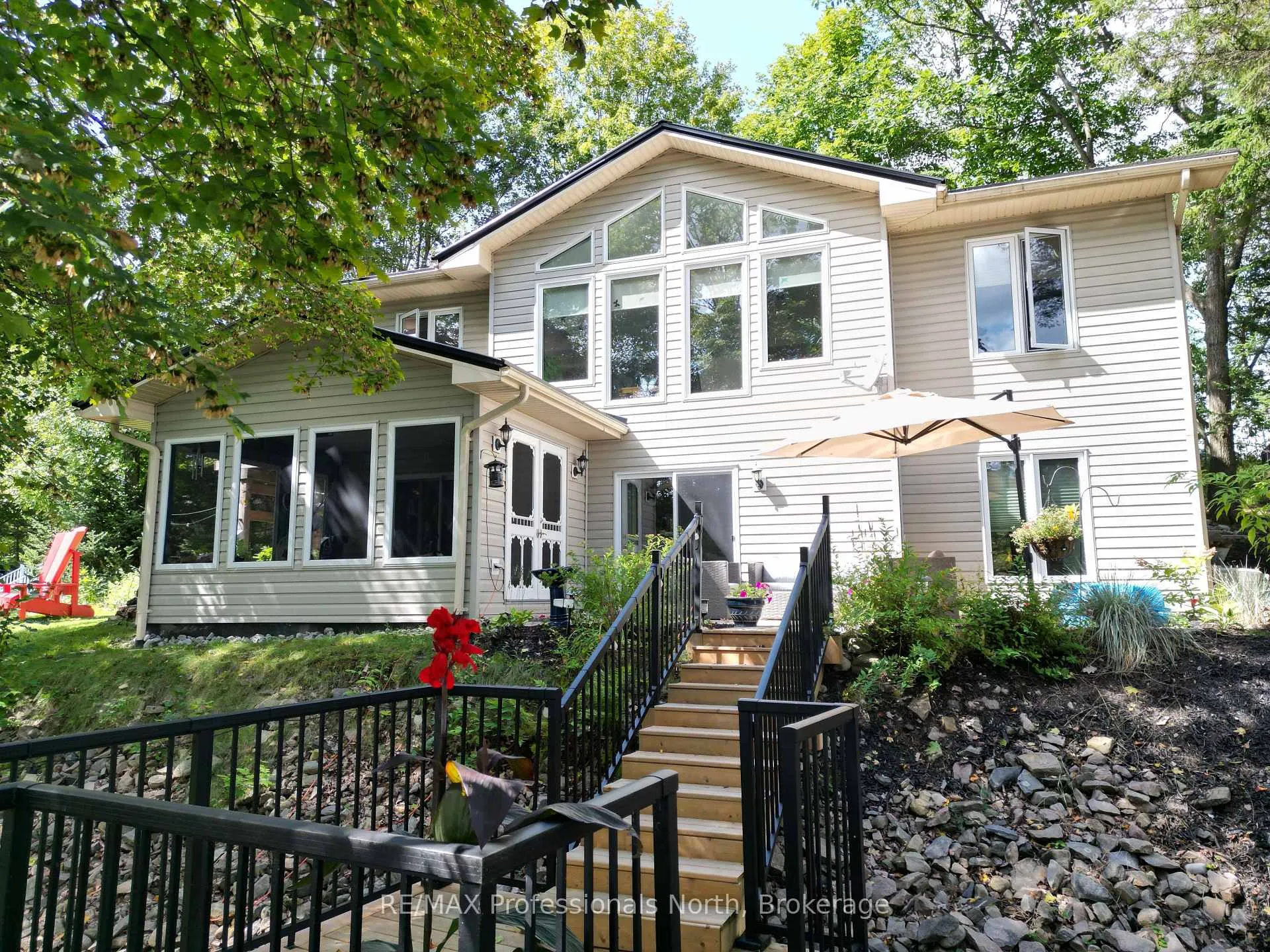 Photo of 1099 Summer Lane