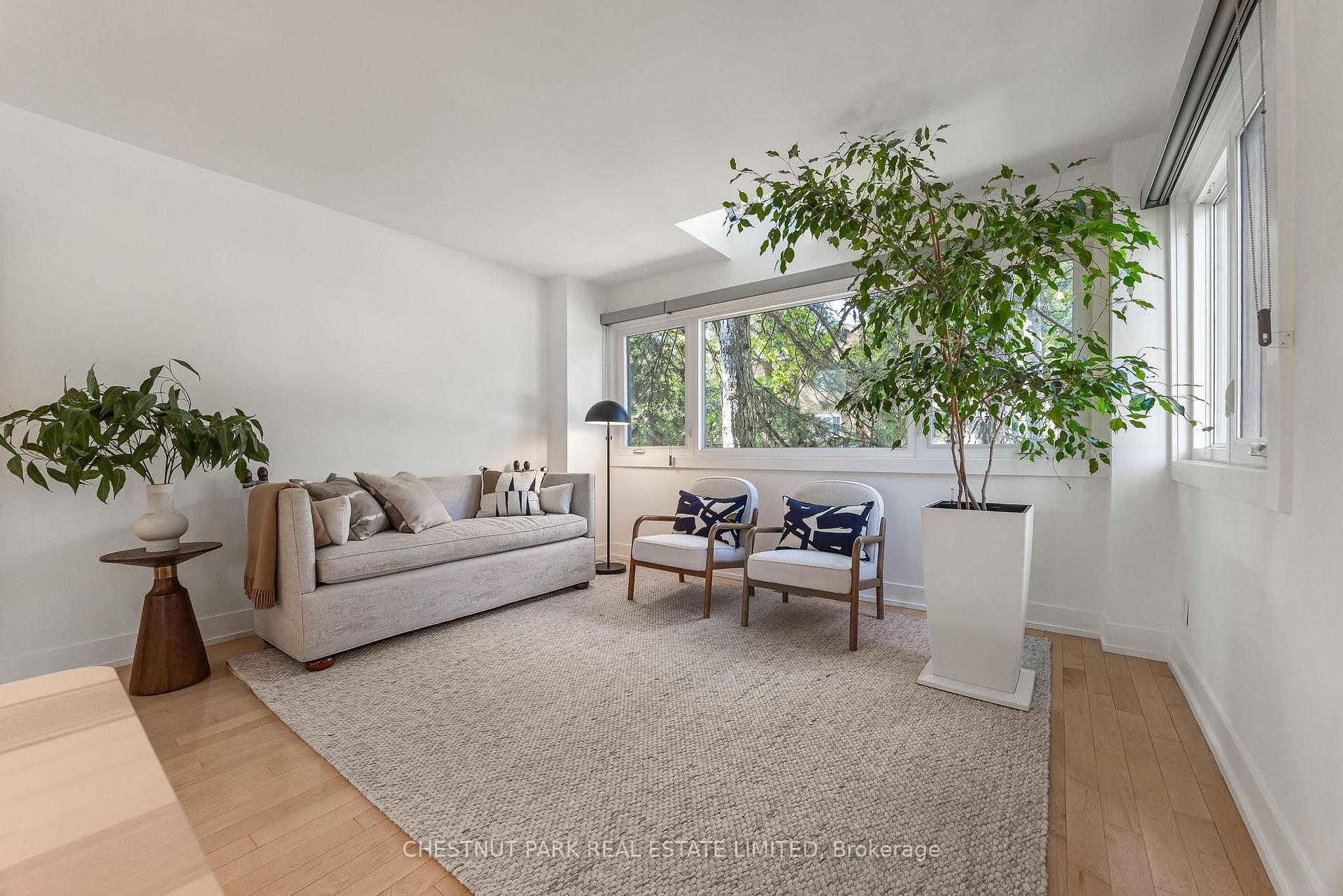 Photo 4 of 211 Snowdon Avenue, Toronto, Lawrence Park North — HOMEH