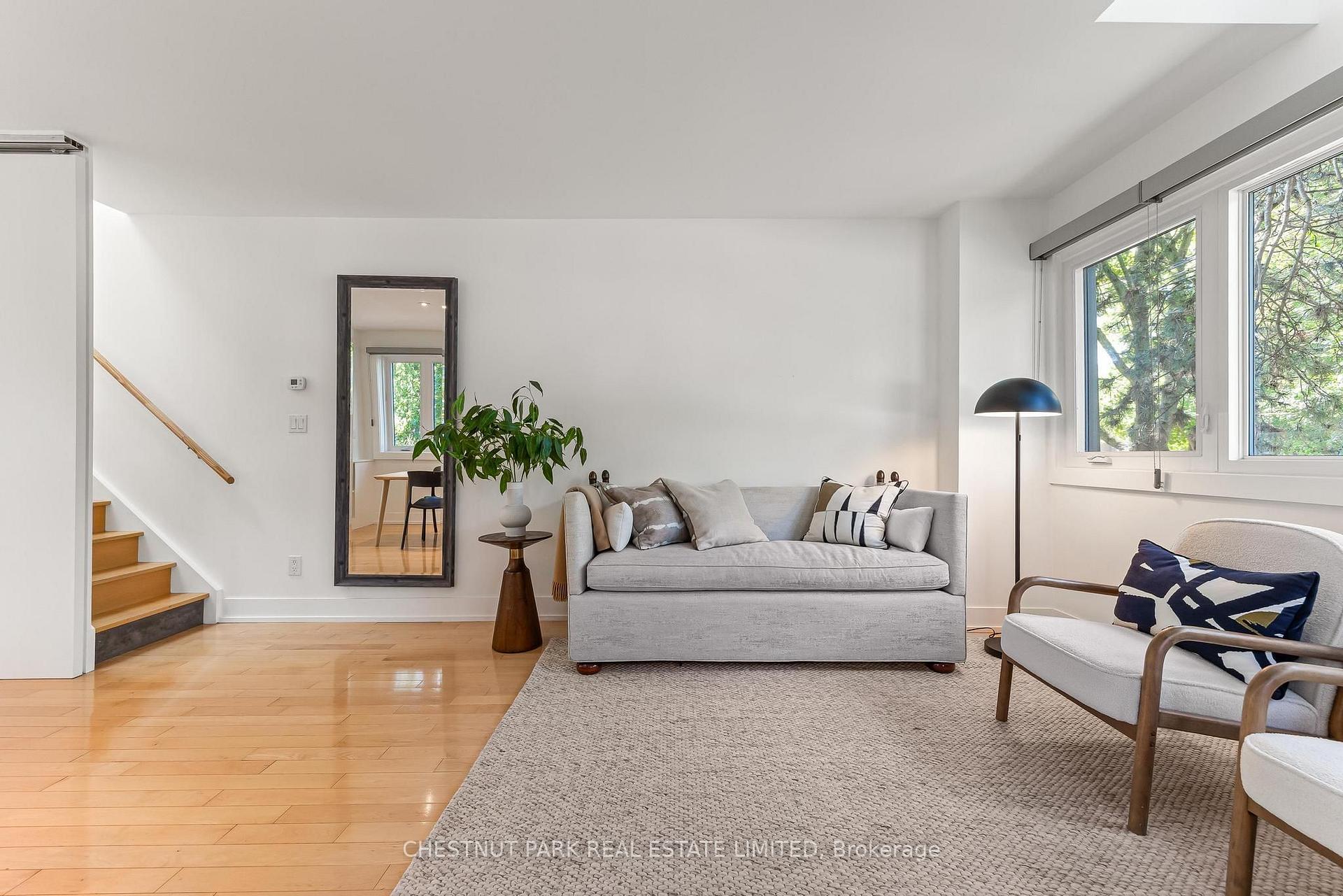 Photo 5 of 211 Snowdon Avenue, Toronto, Lawrence Park North — HOMEH
