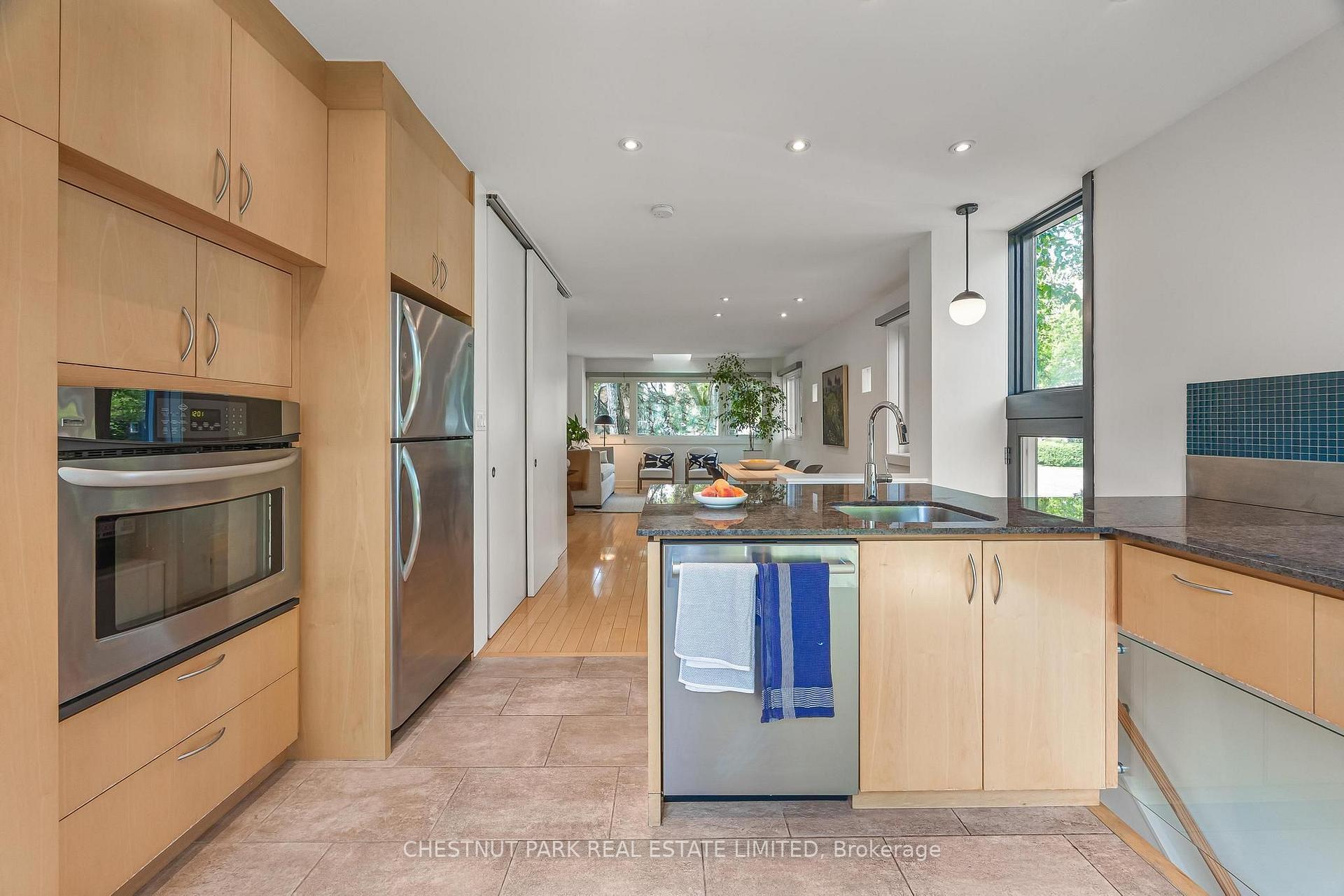 Photo 8 of 211 Snowdon Avenue, Toronto, Lawrence Park North — HOMEH
