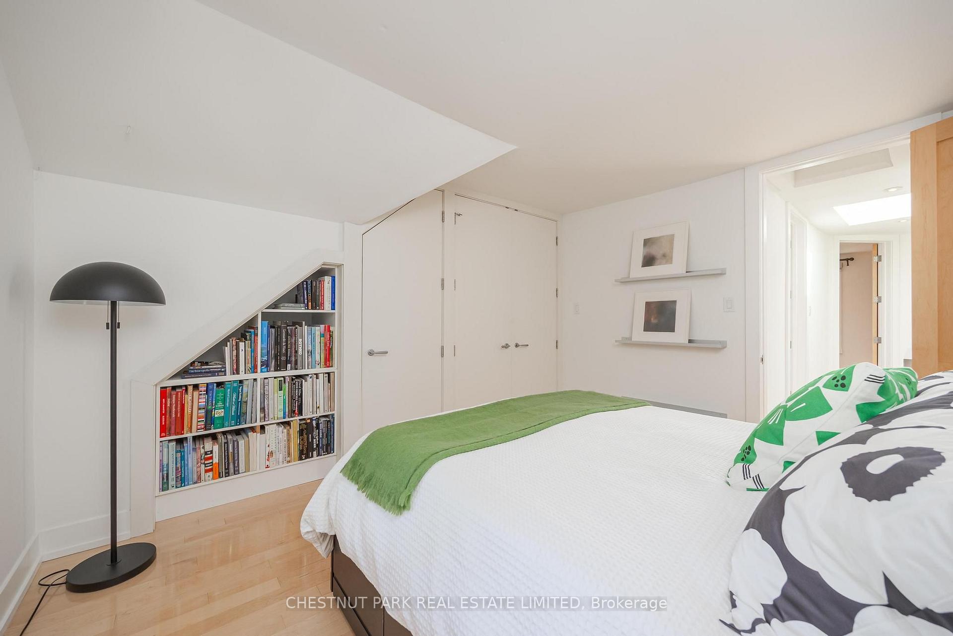 Photo 19 of 211 Snowdon Avenue, Toronto, Lawrence Park North — HOMEH