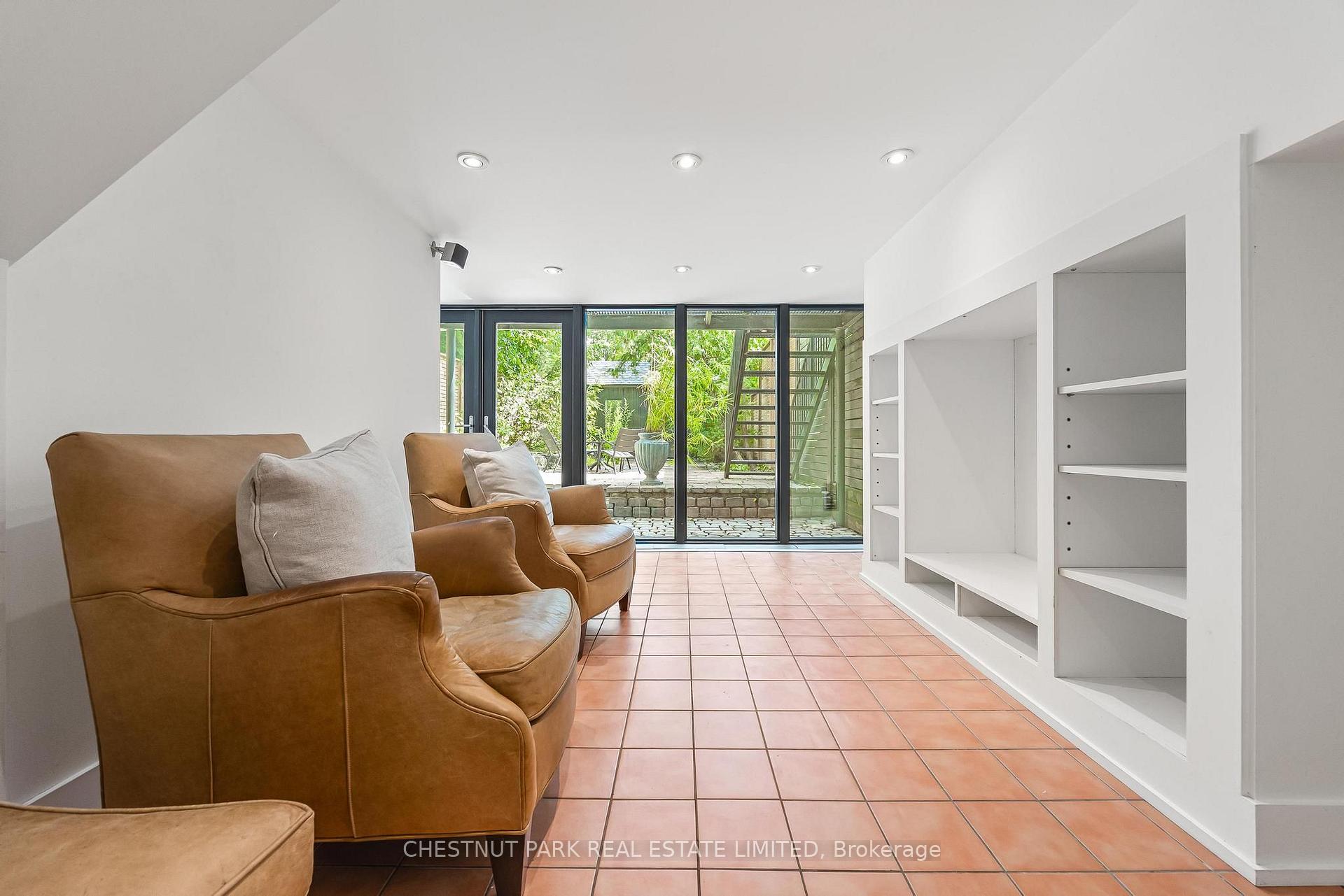 Photo 25 of 211 Snowdon Avenue, Toronto, Lawrence Park North — HOMEH