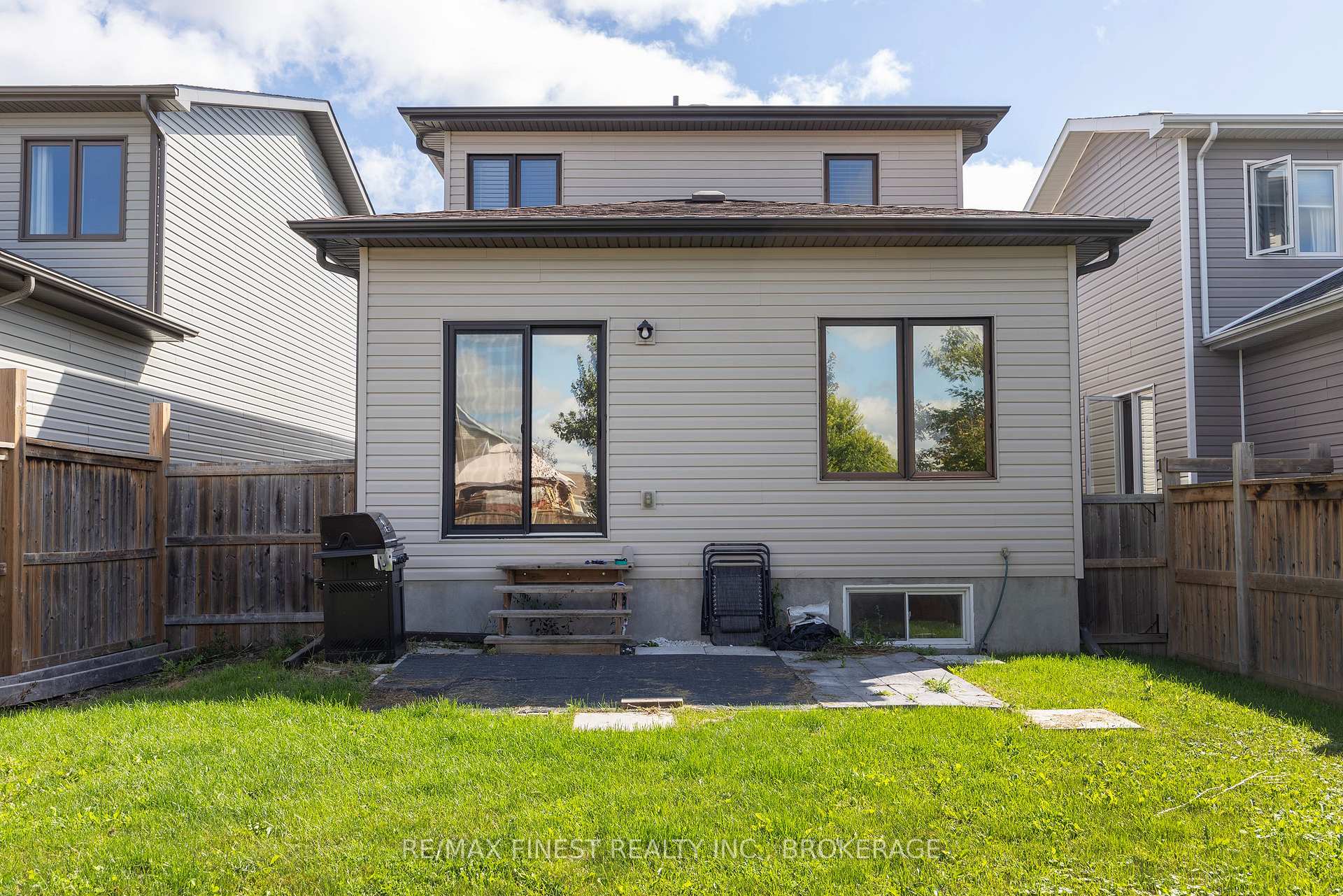 Photo 11 of 1660 Crimson Crescent, Kingston, City Northwest — HOMEH