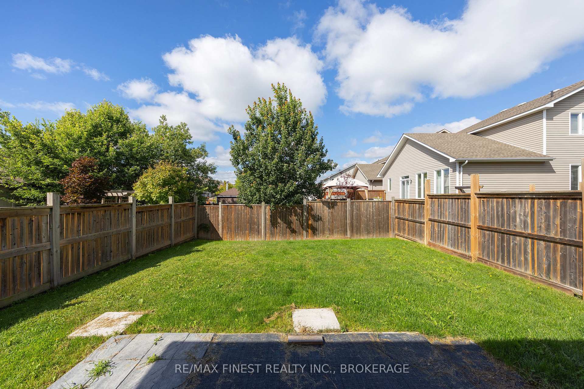 Photo 12 of 1660 Crimson Crescent, Kingston, City Northwest — HOMEH