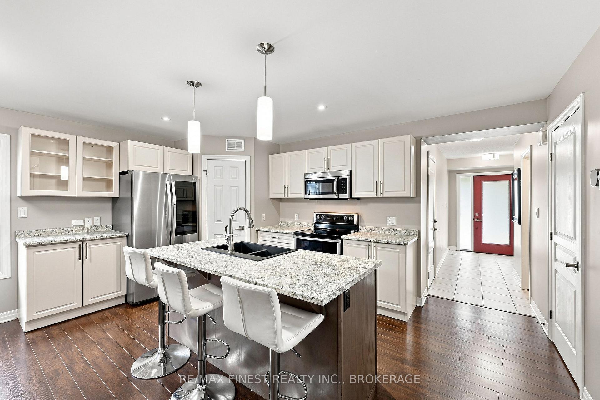 Photo 18 of 1660 Crimson Crescent, Kingston, City Northwest — HOMEH