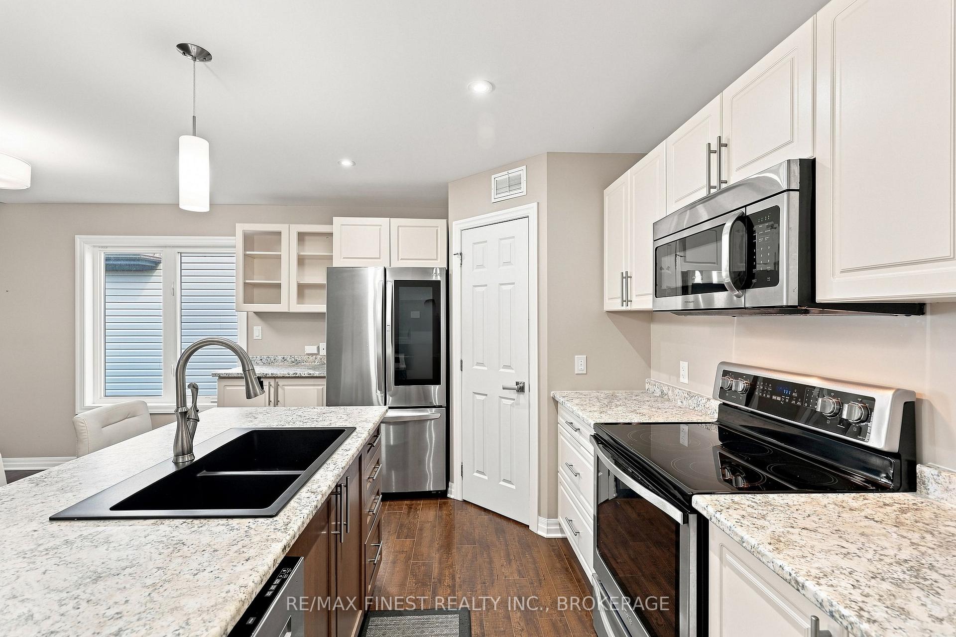 Photo 20 of 1660 Crimson Crescent, Kingston, City Northwest — HOMEH