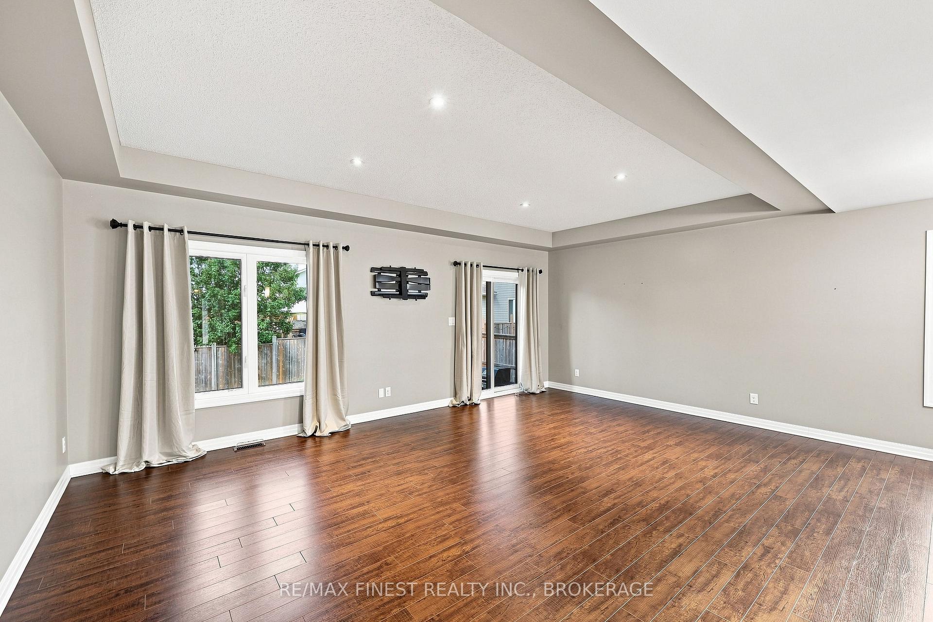 Photo 28 of 1660 Crimson Crescent, Kingston, City Northwest — HOMEH