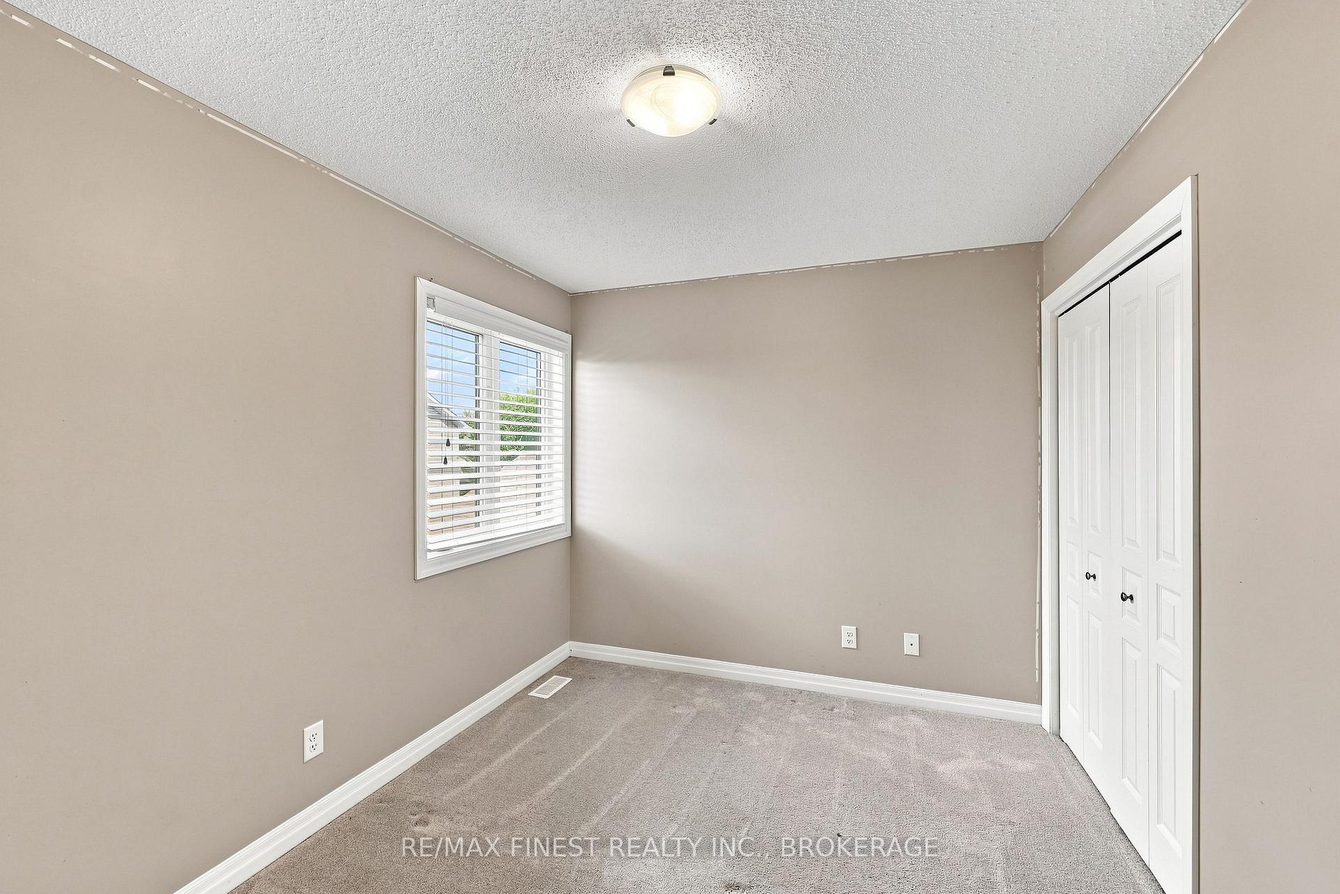 Photo 39 of 1660 Crimson Crescent, Kingston, City Northwest — HOMEH