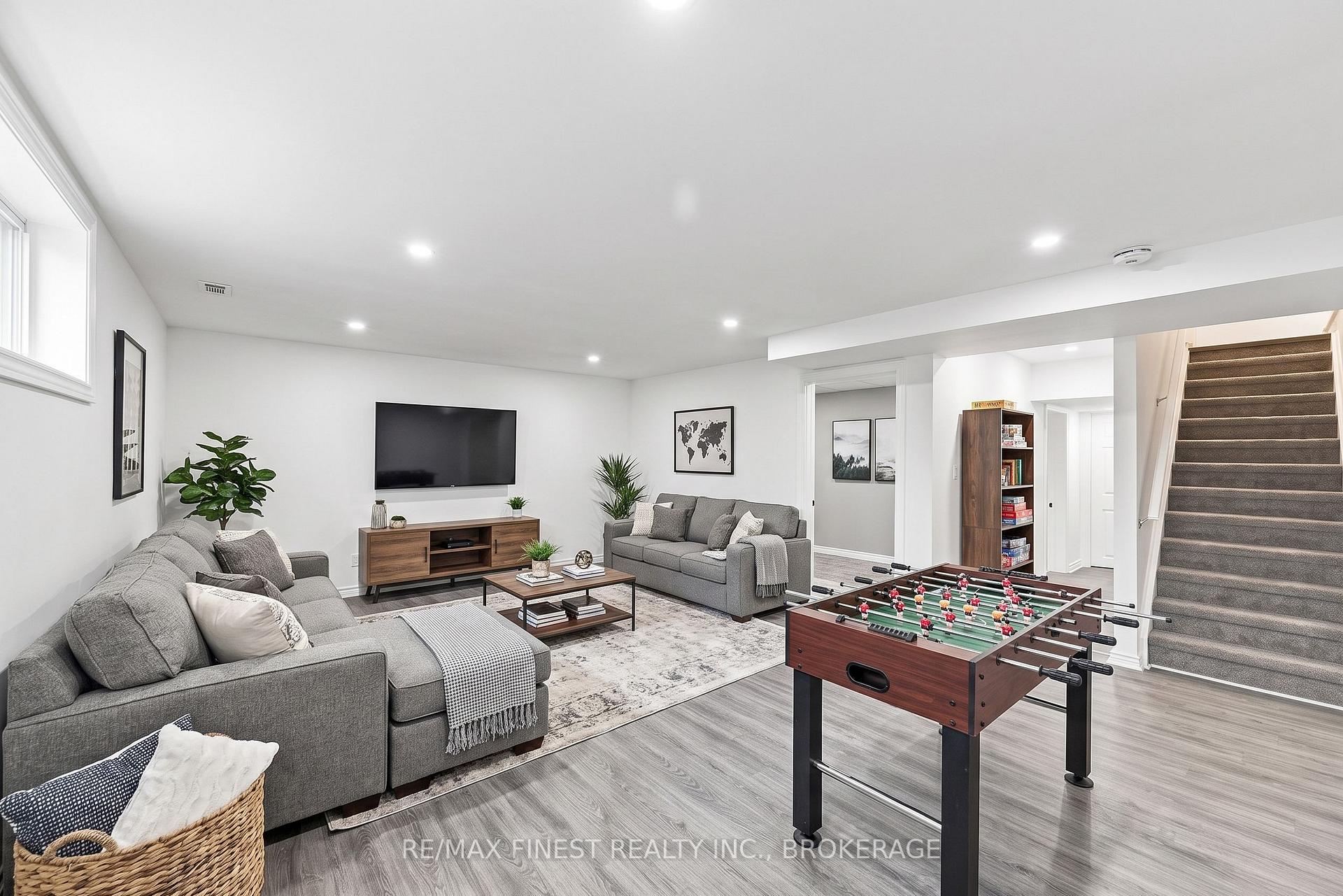 Photo 44 of 1660 Crimson Crescent, Kingston, City Northwest — HOMEH