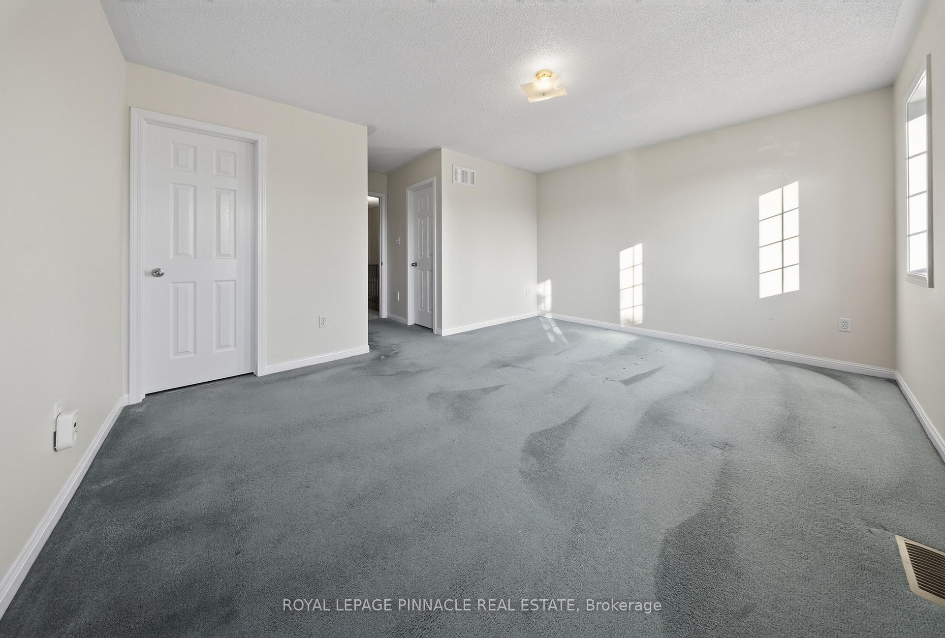 Photo 27 of 787 Avocado Crescent, Mississauga, Meadowvale Village — HOMEH