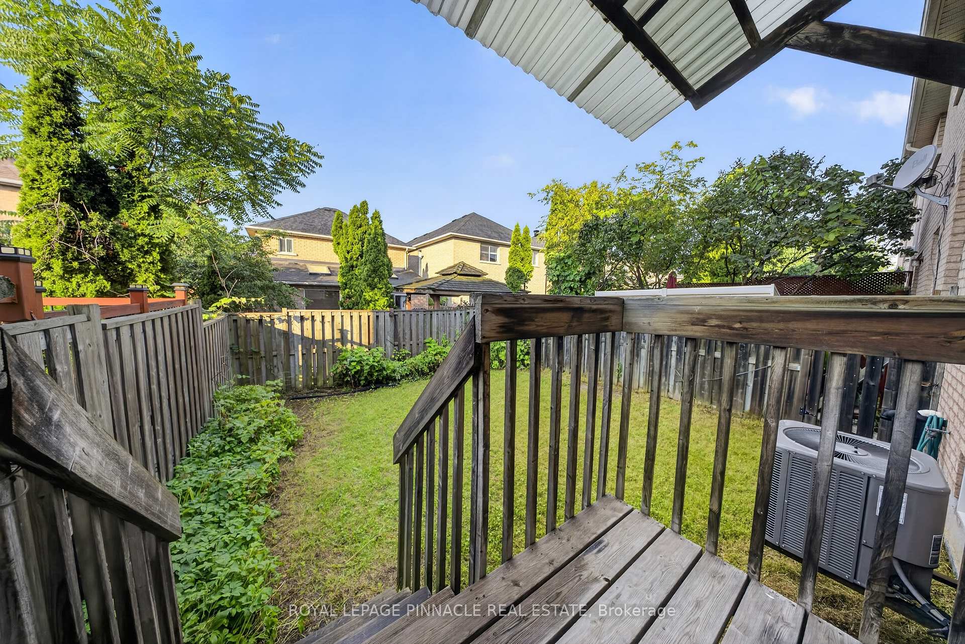 Photo 40 of 787 Avocado Crescent, Mississauga, Meadowvale Village — HOMEH