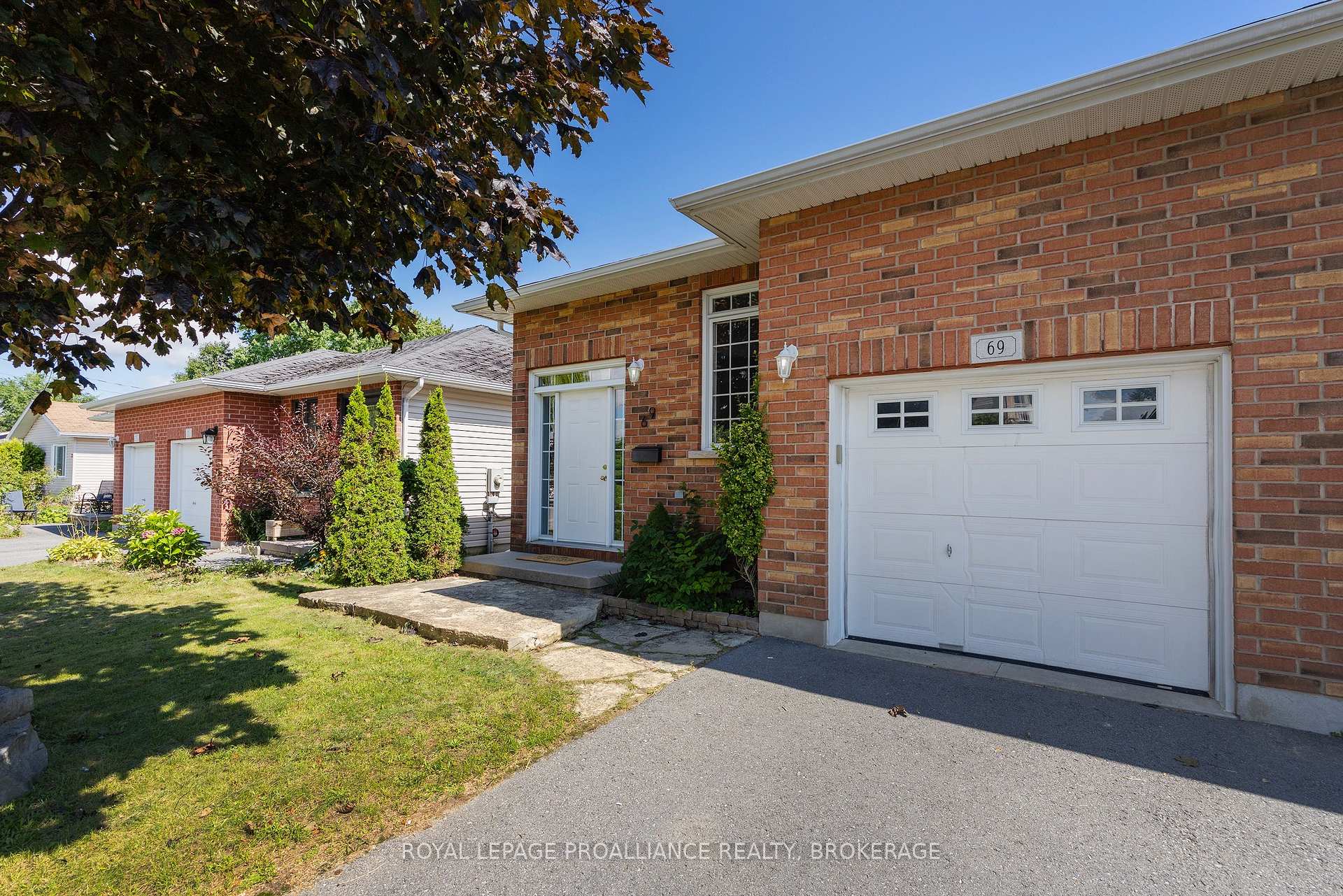 Photo 2 of 69 Wiley Street, Kingston, Rideau — HOMEH