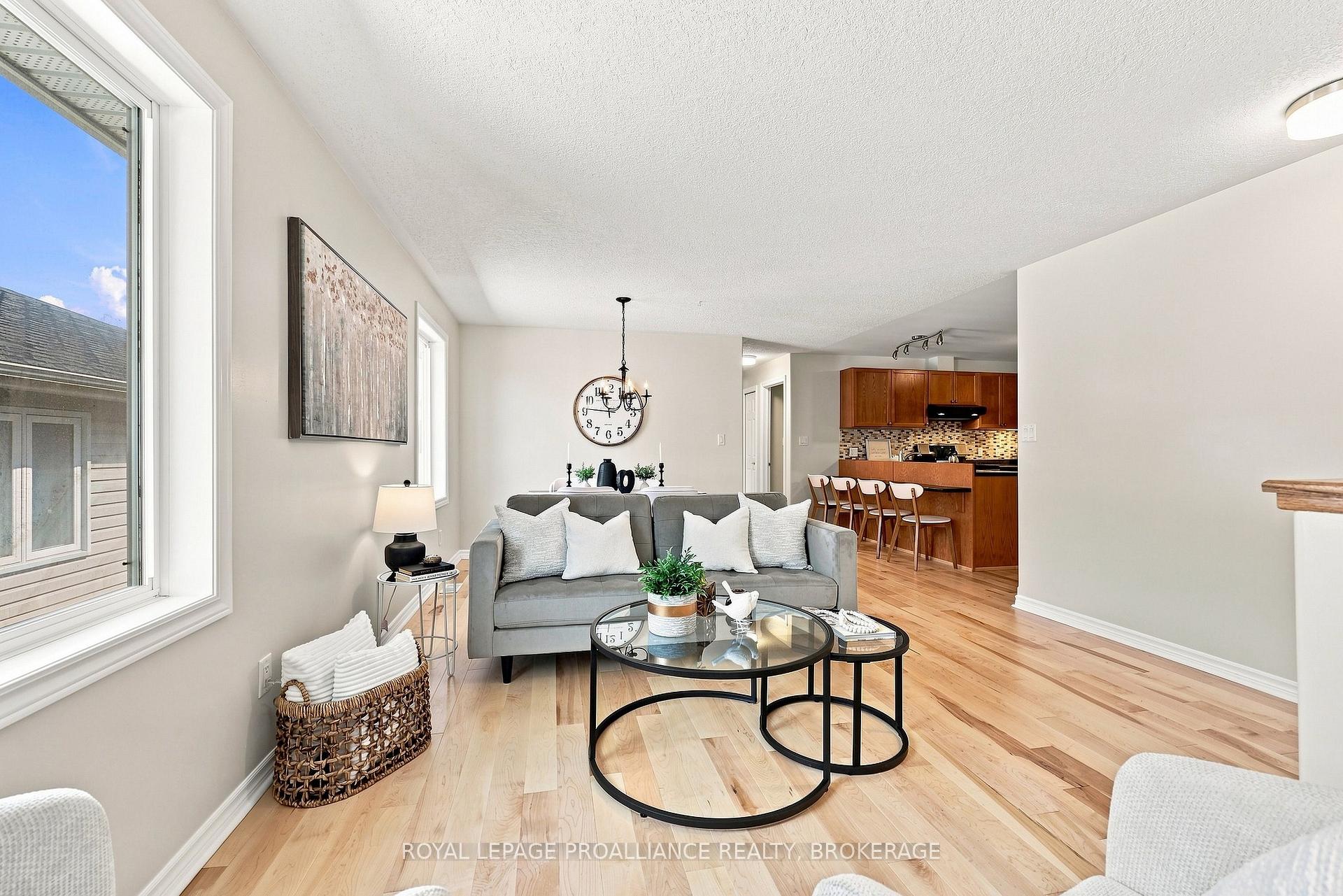Photo 6 of 69 Wiley Street, Kingston, Rideau — HOMEH
